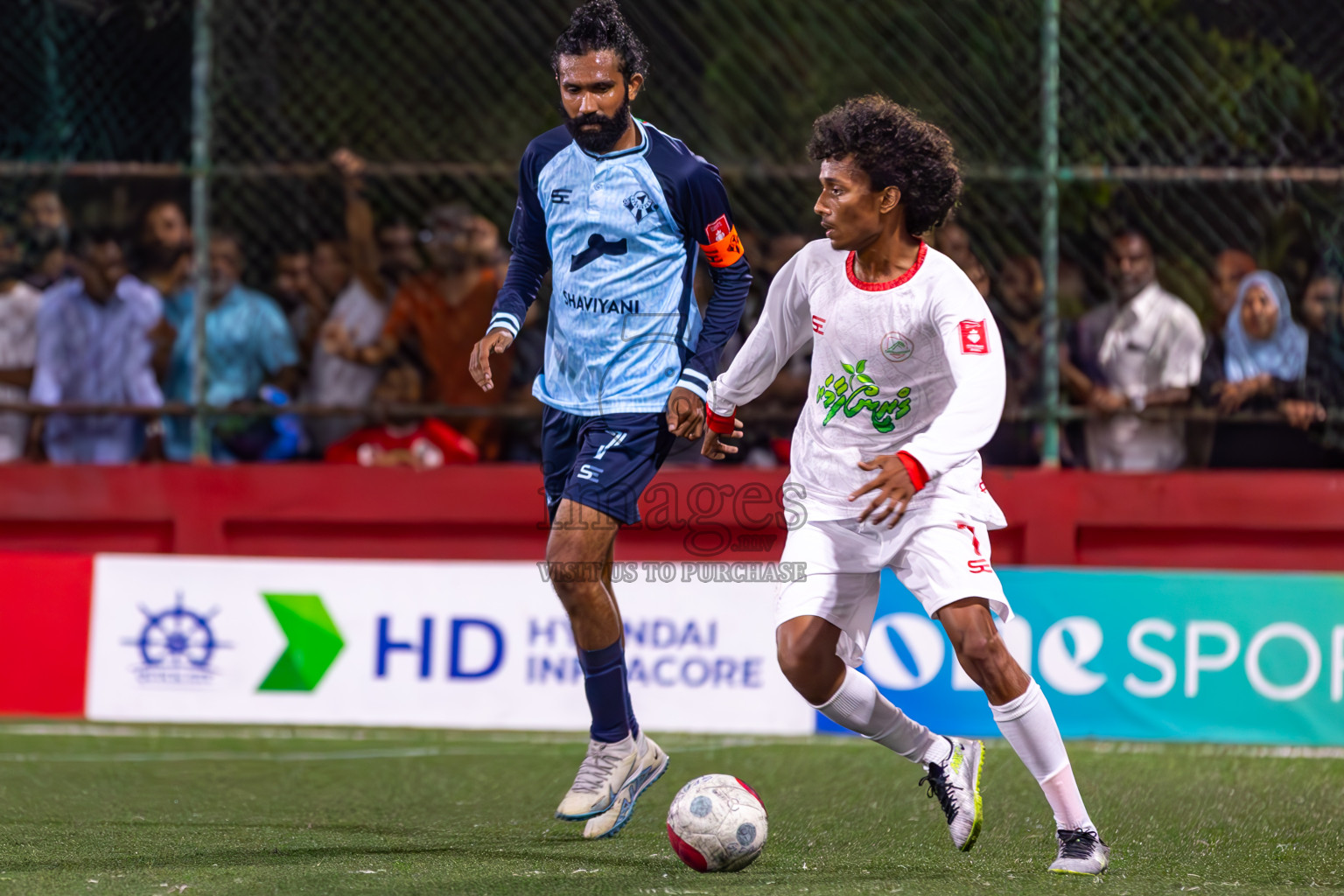 Th Gaadhiffushi vs Th Kinbidhoo in Day 15 of Golden Futsal Challenge 2024 was held on Monday, 29th January 2024, in Hulhumale', Maldives
Photos: Ismail Thoriq / images.mv