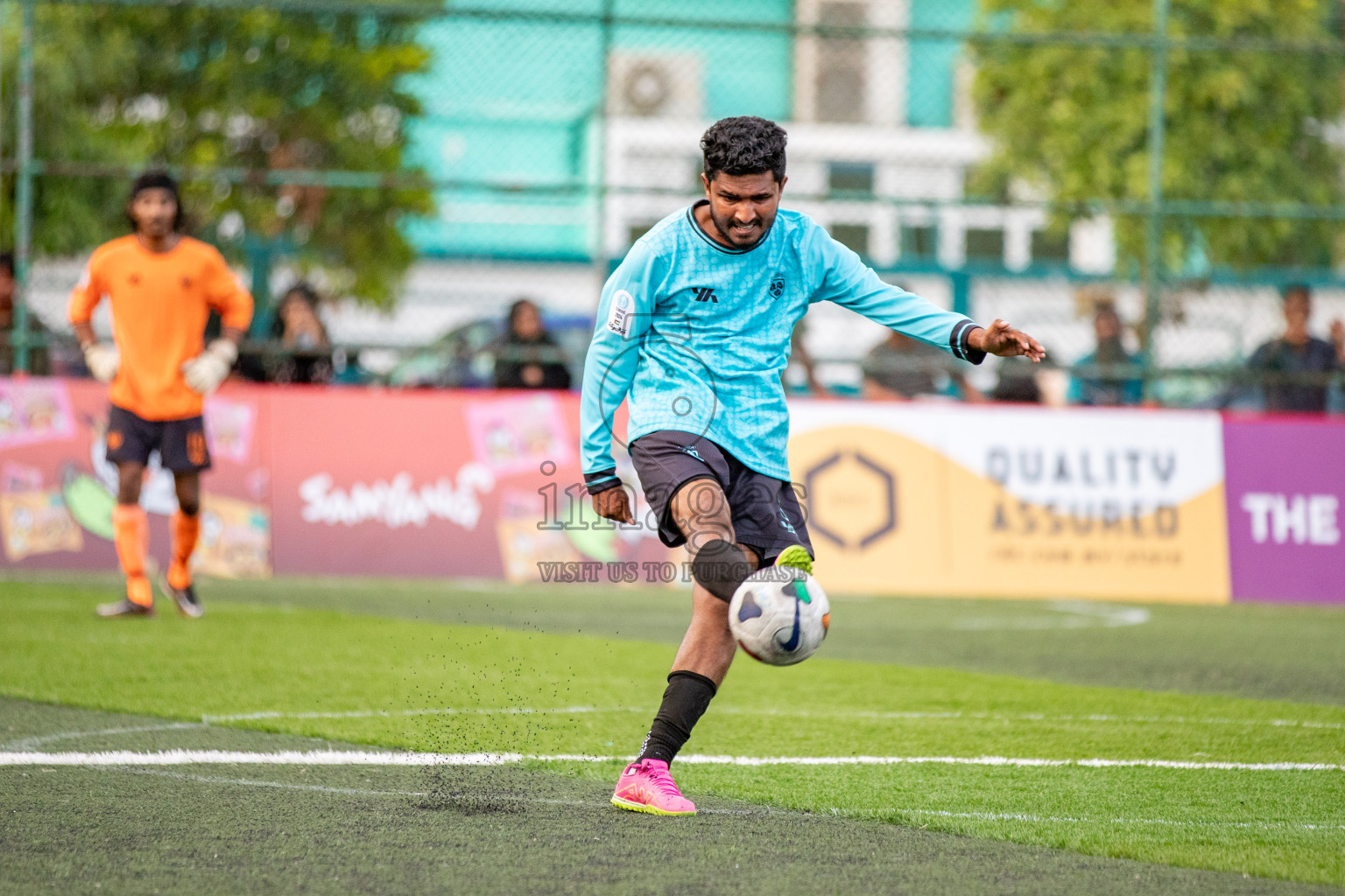 CLUB NDA vs HES CLUB in Club Maldives Classic 2024 held in Rehendi Futsal Ground, Hulhumale', Maldives on Friday, 6th September 2024. 
Photos: Hassan Simah / images.mv