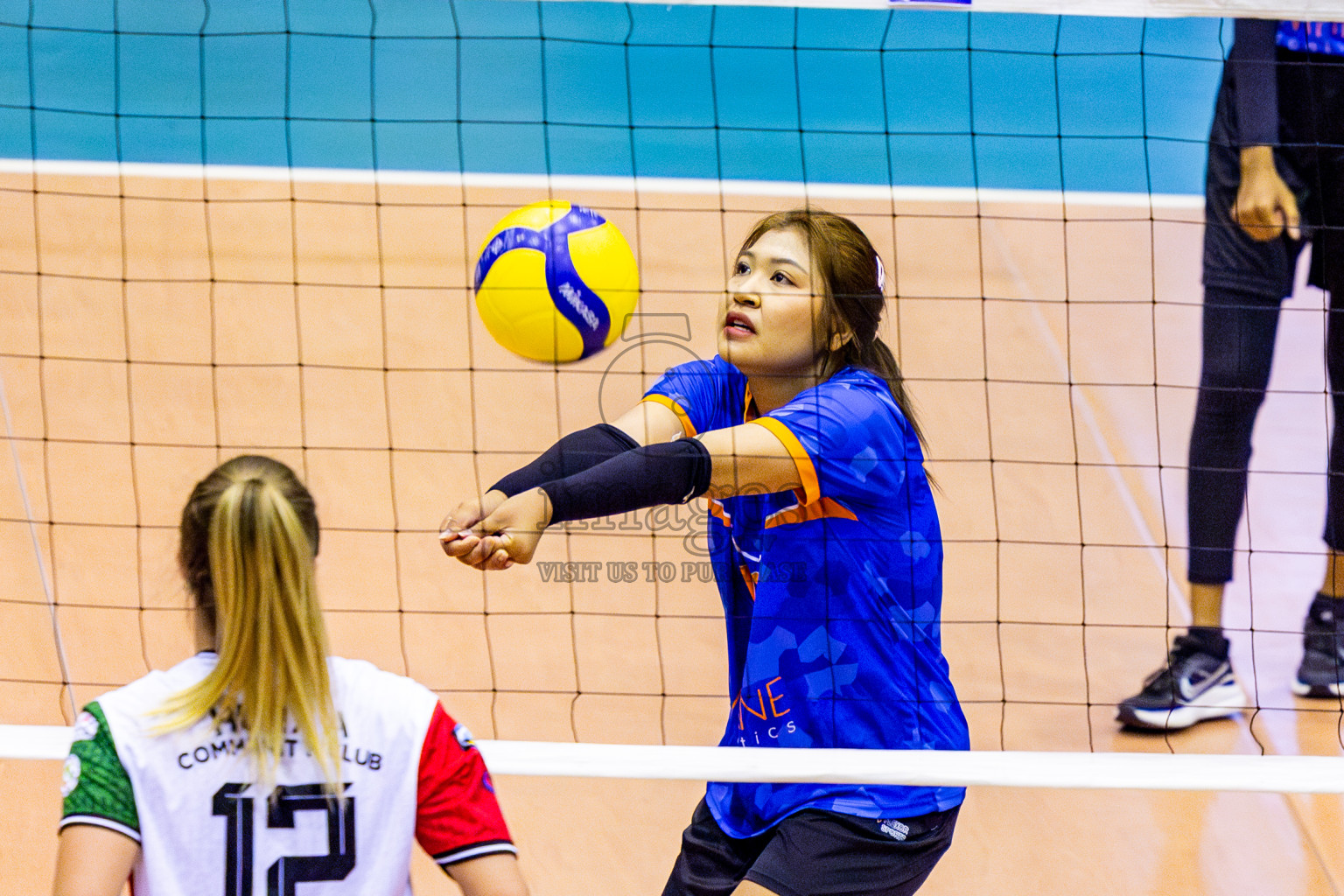 Huraa Community Club vs Flexor Sports Club in Semi Finals of Women's Division of VAM Cup 2025 held in Male', Maldives on Tuesday, 15th April 2025 at Social Center Indoor Hall Photos By: Nausham Waheed / images.mv