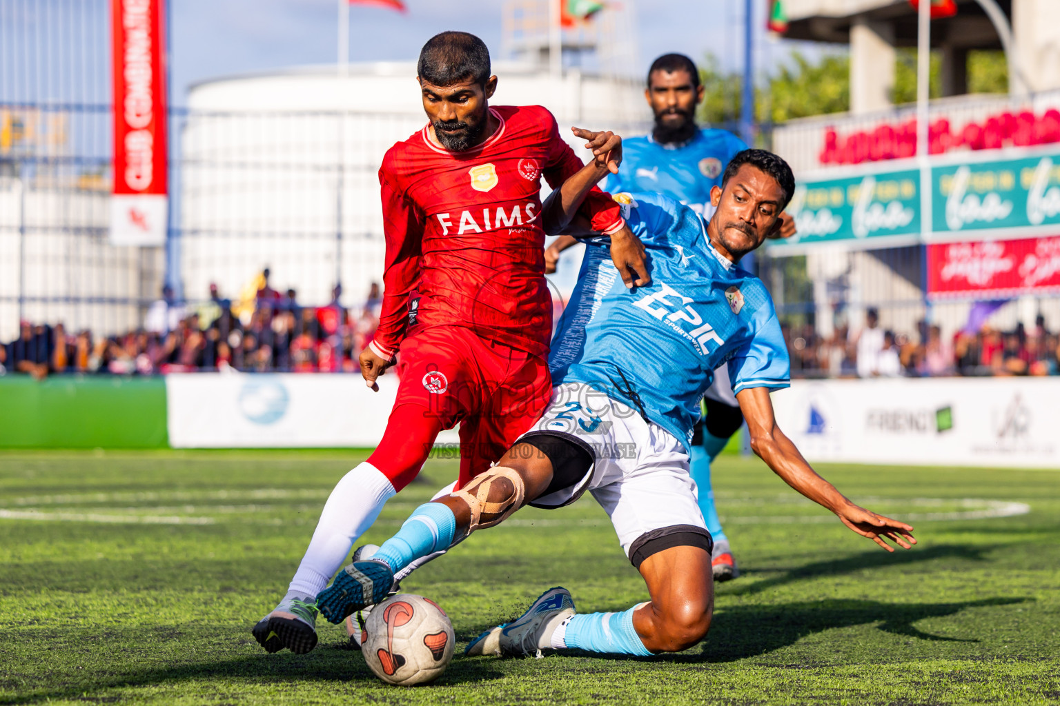 Eydhafushi vs Kudarikilu in Quater Finals of Better in Baa Futsal Fiesta 2025 Men's division held in B. Eydhafushi, Maldives on Thursday, 13th November 2025. Photos: Nausham Waheed / images.mv