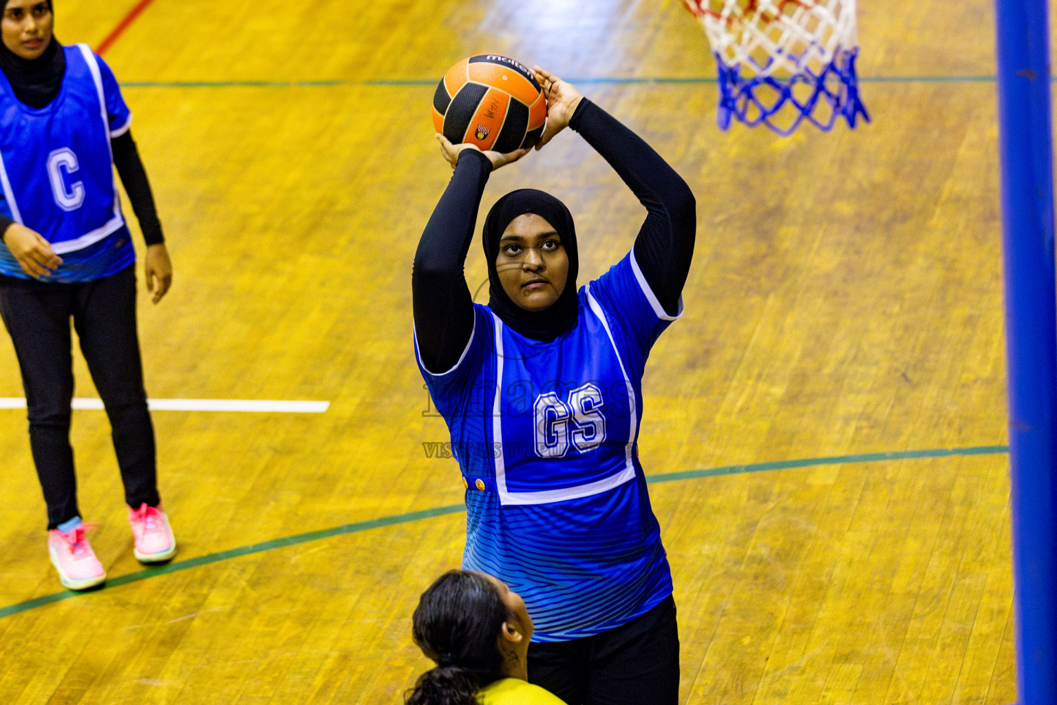 MV Netters vs Kulhudhuhfushi Youth & Recreation Club in Day 5 of 21st National Netball Tournament was held in Social Canter at Male', Maldives on Monday, 20th May 2024. Photos: Nausham Waheed / images.mv