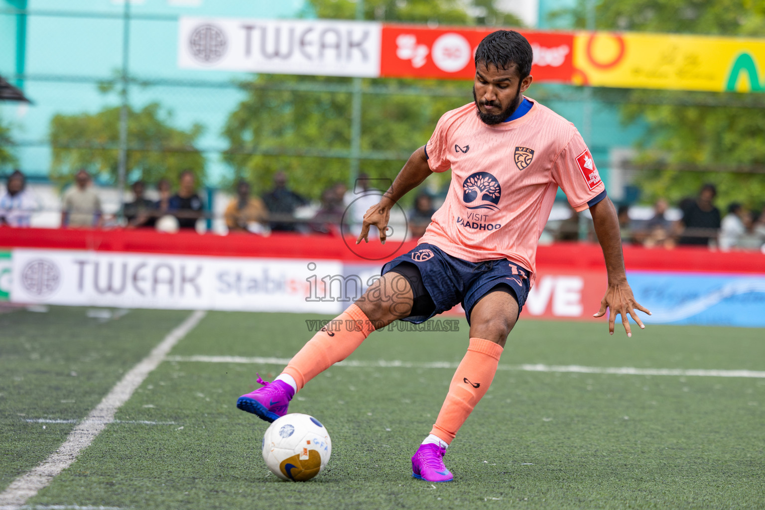 GDh Vaadhoo vs GDh Gadhdhoo in Day 12 of Golden Futsal Challenge 2025 was held on Thursday, 16th January 2025, in Hulhumale', Maldives Photos: Ismail Thoriq / images.mv