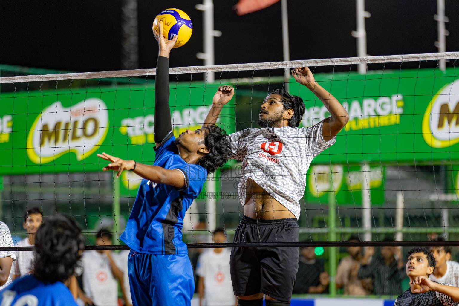 Maathoda Sports Club vs Sports Club City in the Finals of Milo National Junior Volleyball Championship 2025 Men's Division was held on Sunday, 30th November 2025 at Ekuveni Turf Court Male', Maldives. Photos: Areef Adam / images.mv
