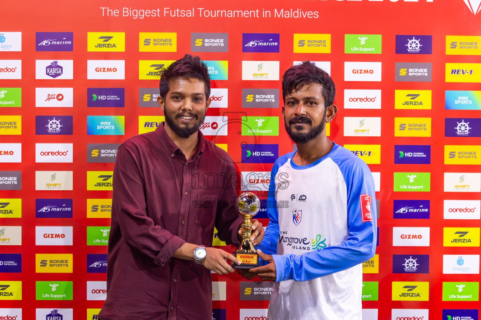 N Kendhikulhudhoo vs N Velidhoo in Day 11 of Golden Futsal Challenge 2024 was held on Thursday, 25th January 2024, in Hulhumale', Maldives
Photos: Ismail Thoriq / images.mv