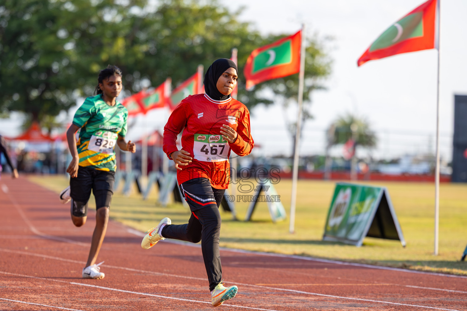 Day 1 of Inter-school Athletics Championship 2025 held in Ekuveni Synthetic Track, Male', Maldives on Monday, 06th October 2025. Photos by: Ismail Thoriq / Images.mv