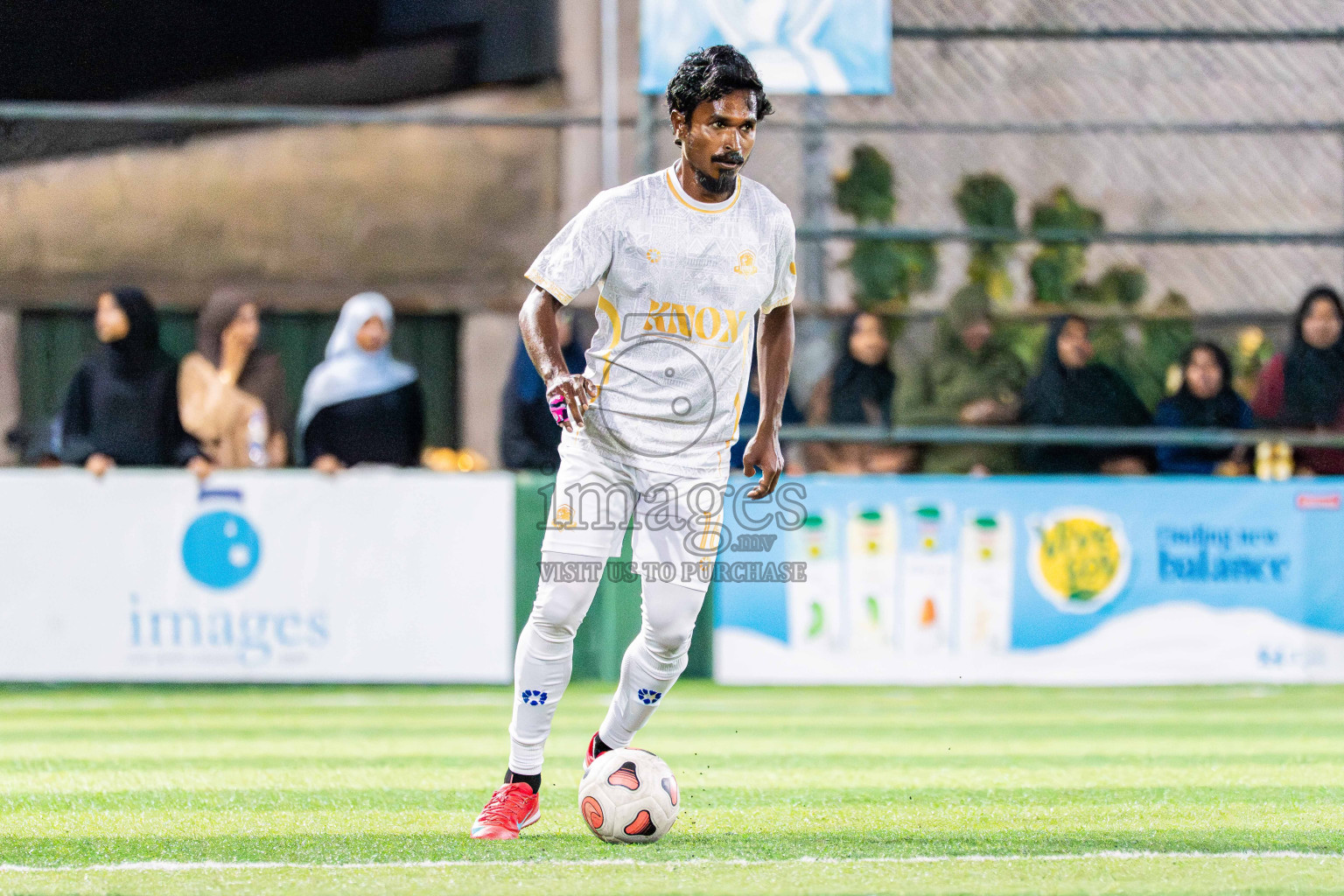 Kanmathi SC VS Kanmathi FC in Day 5 - Fonadhoo Youth Futsal Challenge 2025 held in Fonadhoo Futsal Stadium, L. Fonadhoo, Maldives on Thursday, 30th October 2025 Photos: Arif Rasheed / images.mv