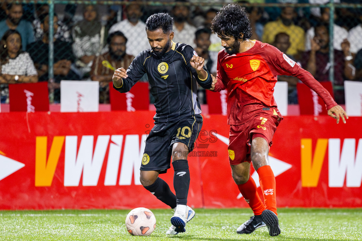 Maldivian (MSRC) vs Prison Club in Day 5 of Club Maldives Cup 2025 was held in Rehendhi Futsal Ground, Hulhumale', Maldives on Friday, 3rd October 2025.
Photos: Ismail Thoriq / images.mv