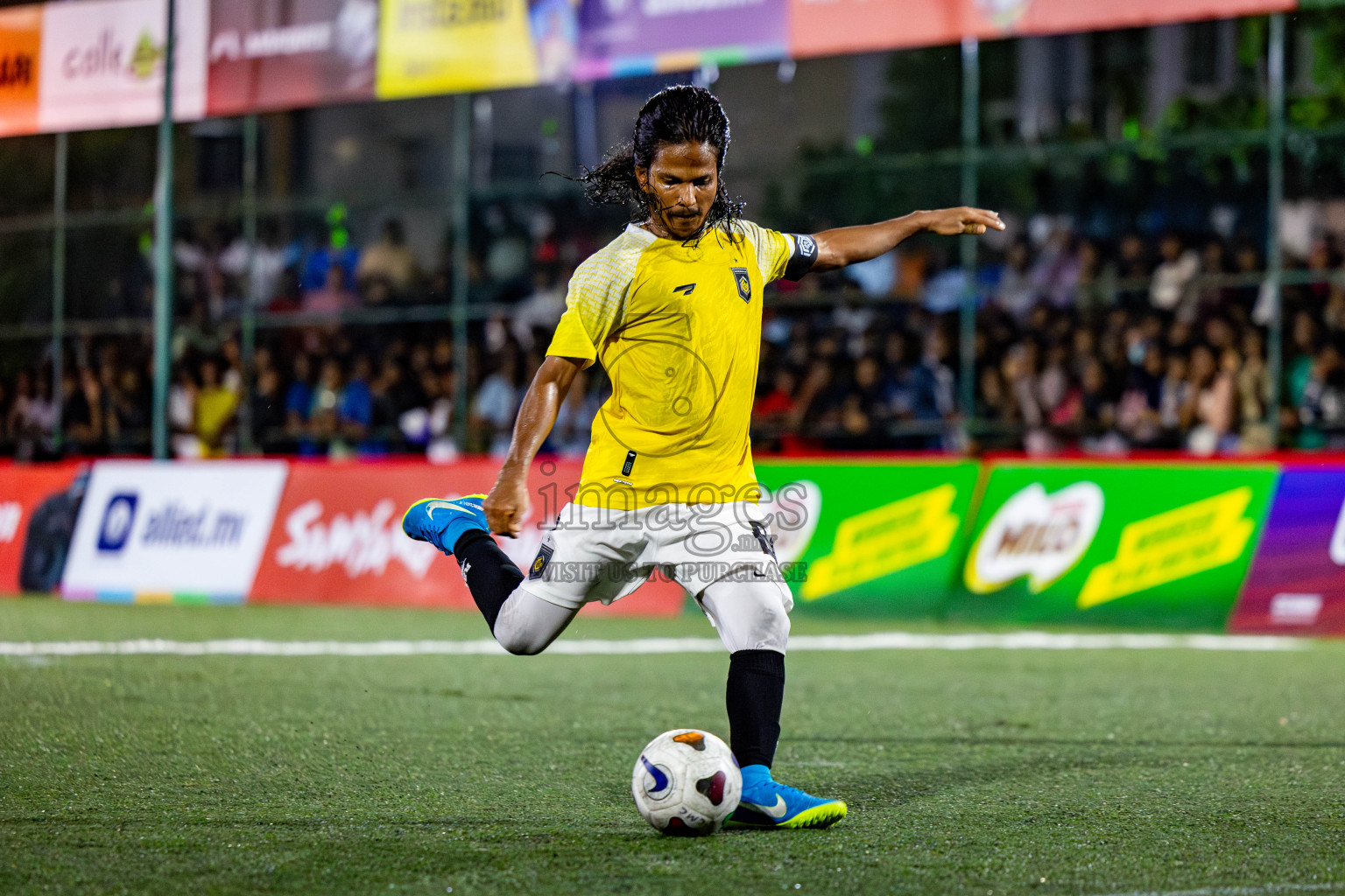 Dhiraagu vs RRC in Quarter Finals of Club Maldives Cup 2024 held in Rehendi Futsal Ground, Hulhumale', Maldives on Friday, 11th October 2024. Photos: Nausham Waheed / images.mv