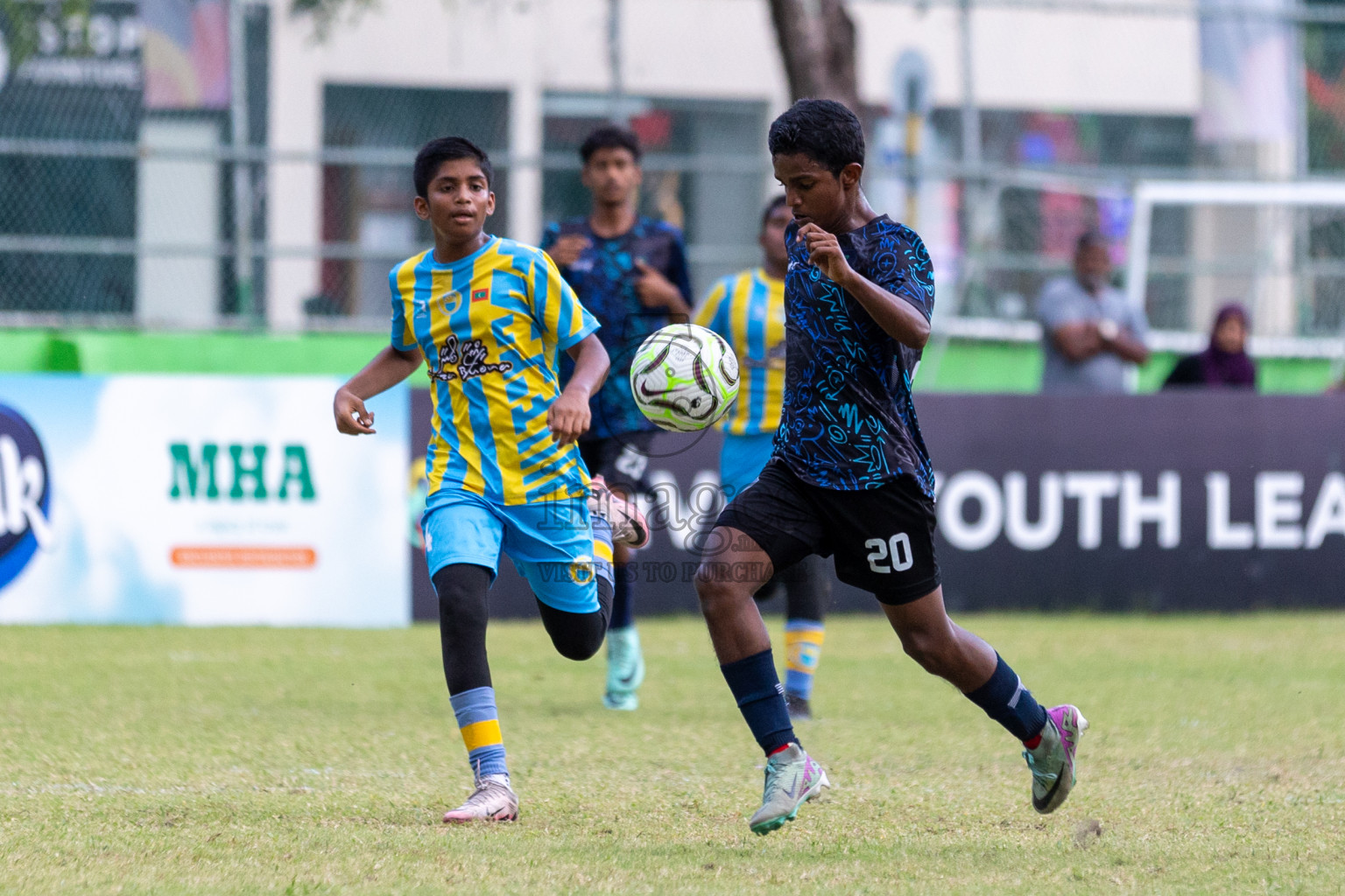 Club Valencia vs Super United Sports (U14) in Day 9 of Dhivehi Youth League 2024 held at Henveiru Stadium on Saturday, 14th December 2024. Photos: Mohamed Mahfooz Moosa / Images.mv