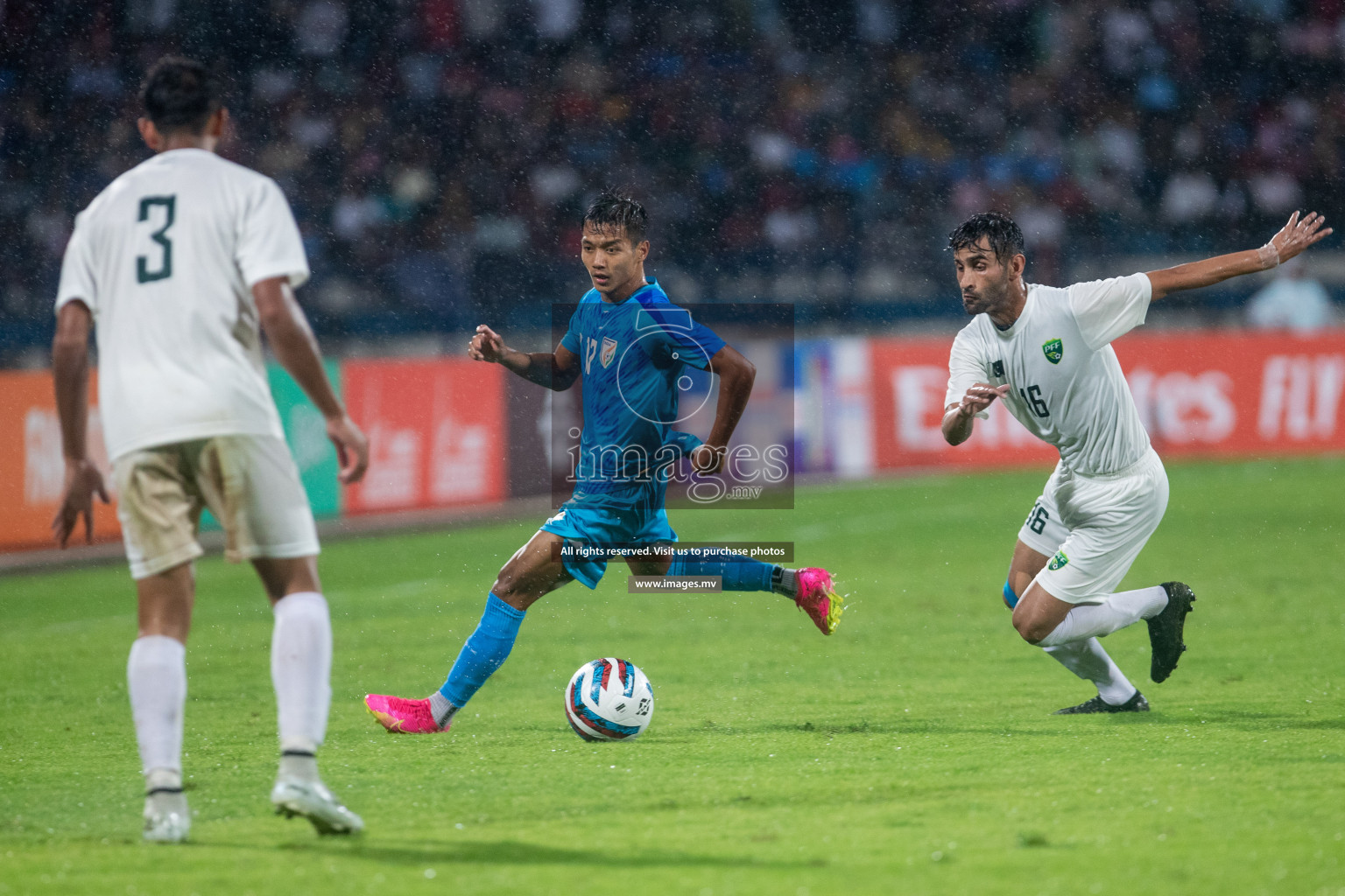 India vs Pakistan in the opening match of SAFF Championship 2023 held in Sree Kanteerava Stadium, Bengaluru, India, on Wednesday, 21st June 2023. Photos: Nausham Waheed / images.mv