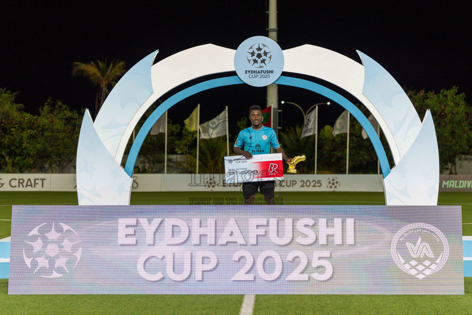 Final Match Irumathi Sports VS Velaa Sports Club in Day 9 of Eydhafushi Cup 2025 held in Eydhafushi Football Stadium at B. Eydhafushi, Maldives on Monday, 15th September 2025. Photos: Arif Rasheed / images.mv