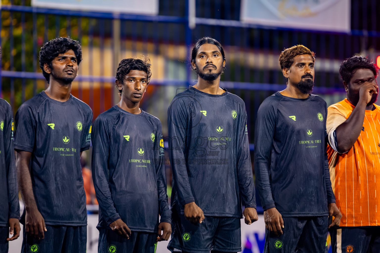Dhonfan vs Fehendhoo in Day 1 of Better in Baa Futsal Fiesta 2025 Man's division held in B. Eydhafushi, Maldives on Wednesday, 5th November 2025. Photos: Nausham Waheed / images.mv