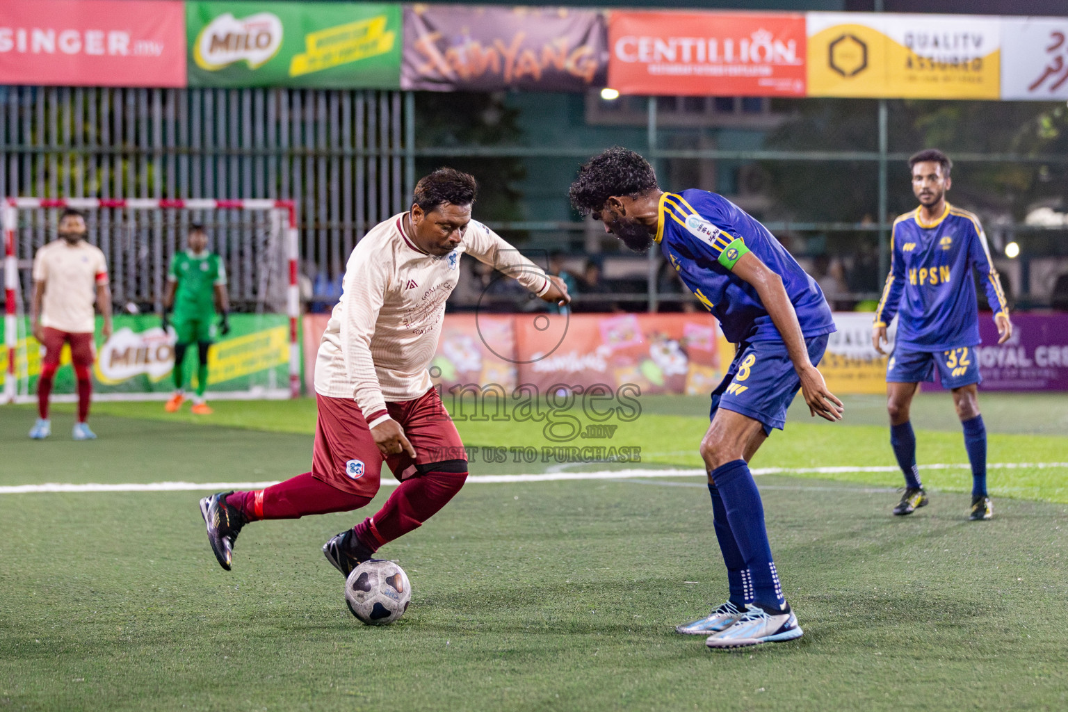 CLUB 220 vs HPSN in the Quarter Finals of Club Maldives Classic 2024 held in Rehendi Futsal Ground, Hulhumale', Maldives on Tuesday, 17th September 2024. 
Photos: Hassan Simah / images.mv