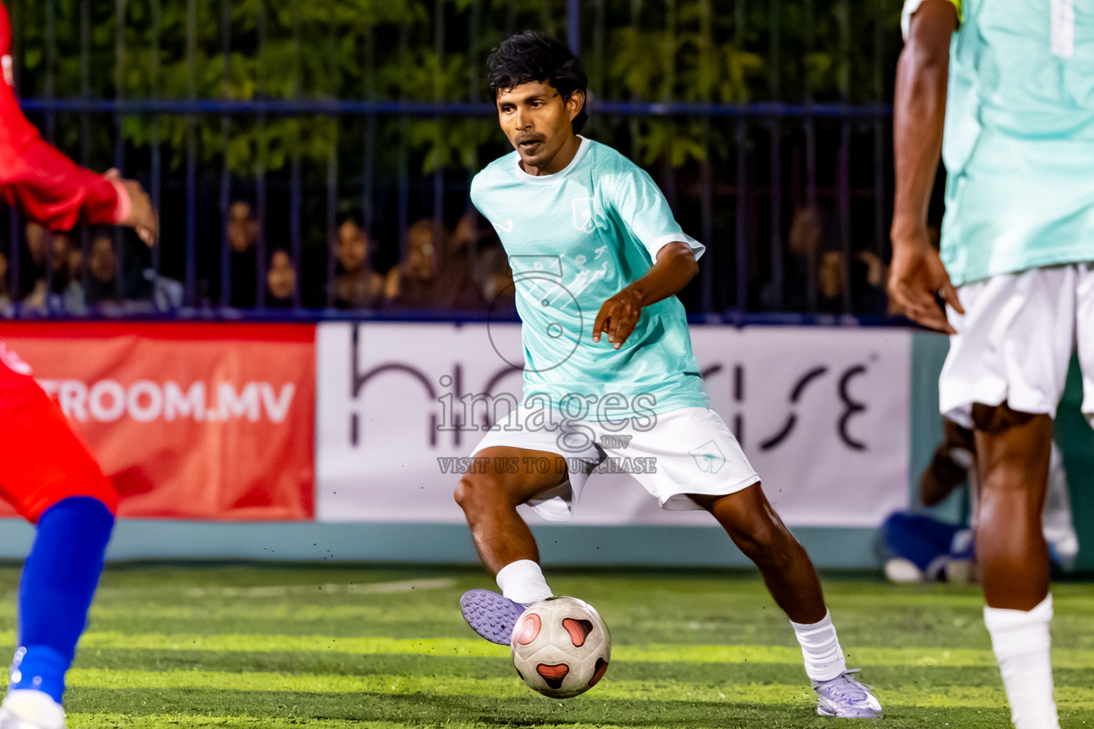 Dhonfan vs Eydhafushi in Day 4 of Better in Baa Futsal Fiesta 2025 Men's division held in B. Eydhafushi, Maldives on Saturday, 8th November 2025. Photos: Nausham Waheed / images.mv