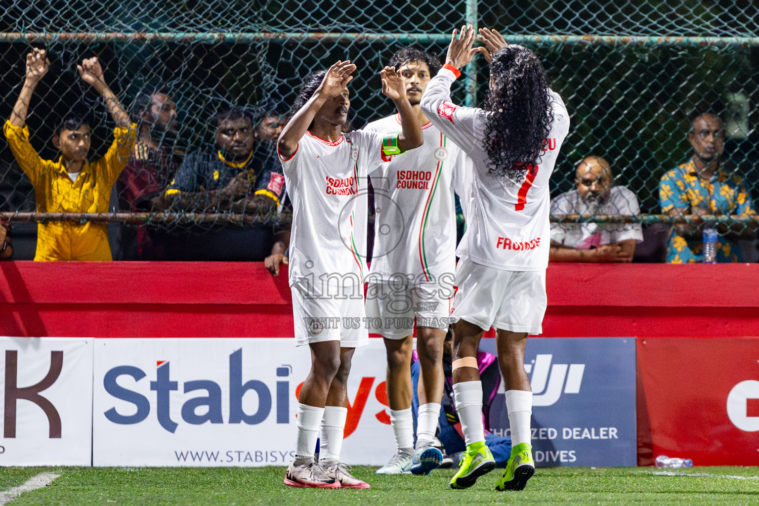 R Kalaidhoo vs R Isdhoo in Day 14 of Golden Futsal Challenge 2025 was held on Saturday, 18th January 2025, in Hulhumale', Maldives. Photos: Nausham Waheed / images.mv