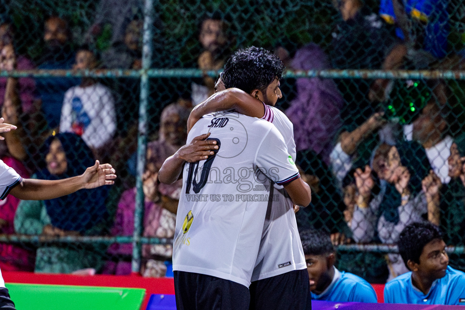 TEAM BADHAHI vs KULHIVARU VUZARA CLUB in the Semi-finals of Club Maldives Classic 2024 held in Rehendi Futsal Ground, Hulhumale', Maldives on Tuesday, 19th September 2024. 
Photos: Nausham Waheed / images.mv