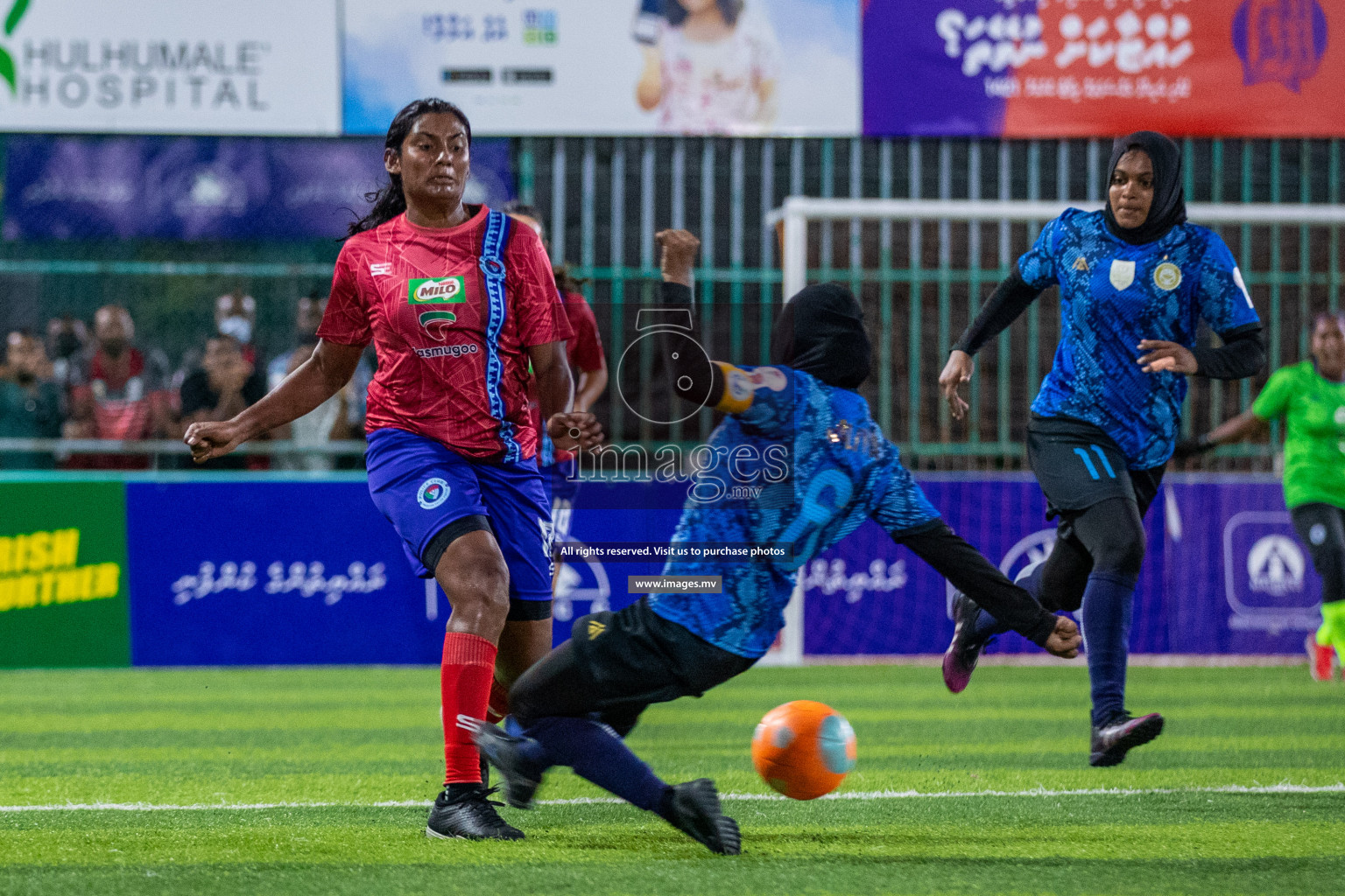 MPL vs Police Club in the Semi Finals of 18/30 Women's Futsal Fiesta 2021 held in Hulhumale, Maldives on 14th December 2021. Photos: Ismail Thoriq / images.mv