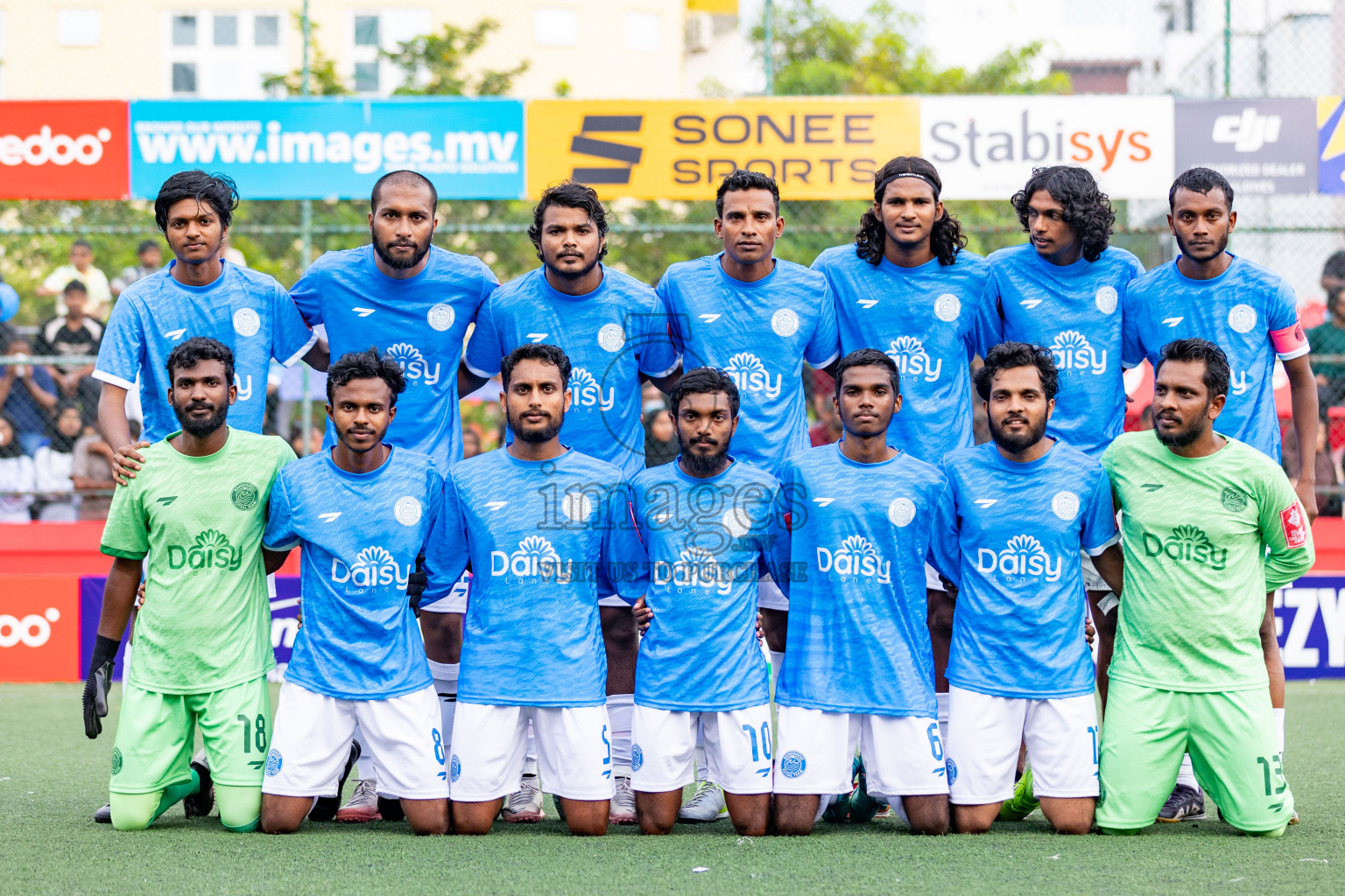 Dh Bandidhoo vs Dh. Maaenboodhoo in Day 13 of Golden Futsal Challenge 2025 was held on Friday, 17th January 2025, in Hulhumale', Maldives Photos: Hassan Simah / images.mv
