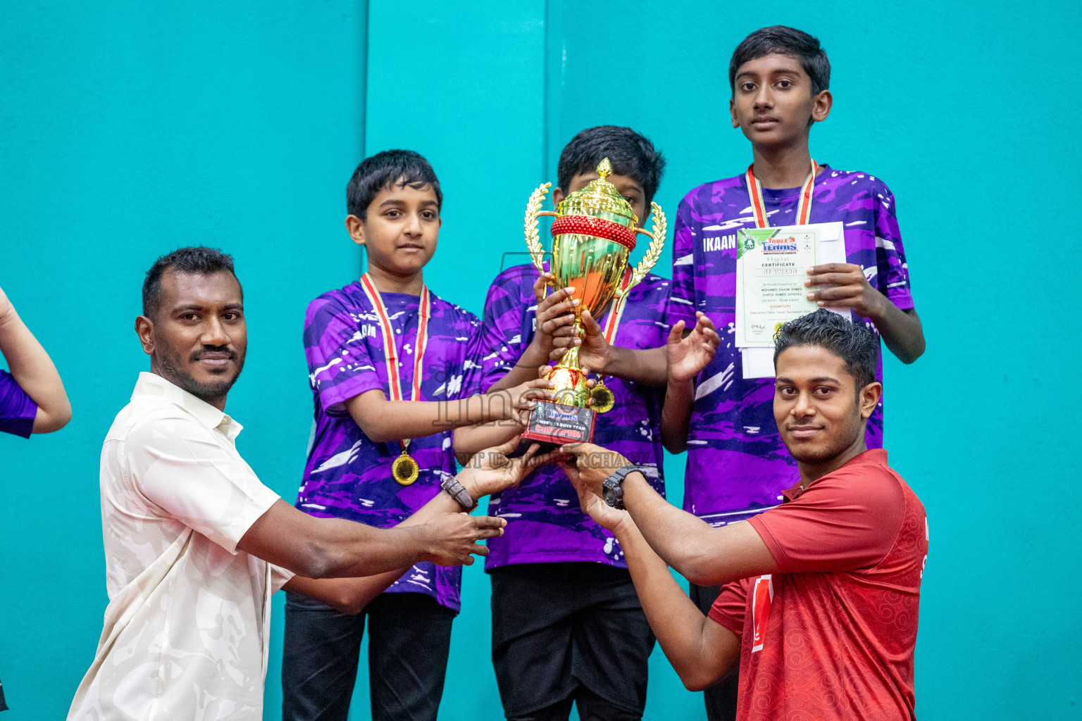 Senior Finals and Awarding ceremony of Interschool Table Tennis Tournament 2024 was held in Male' TT Hall, Male', Maldives on Saturday, 10th August 2024.
Photos: Ismail Thoriq / images.mv