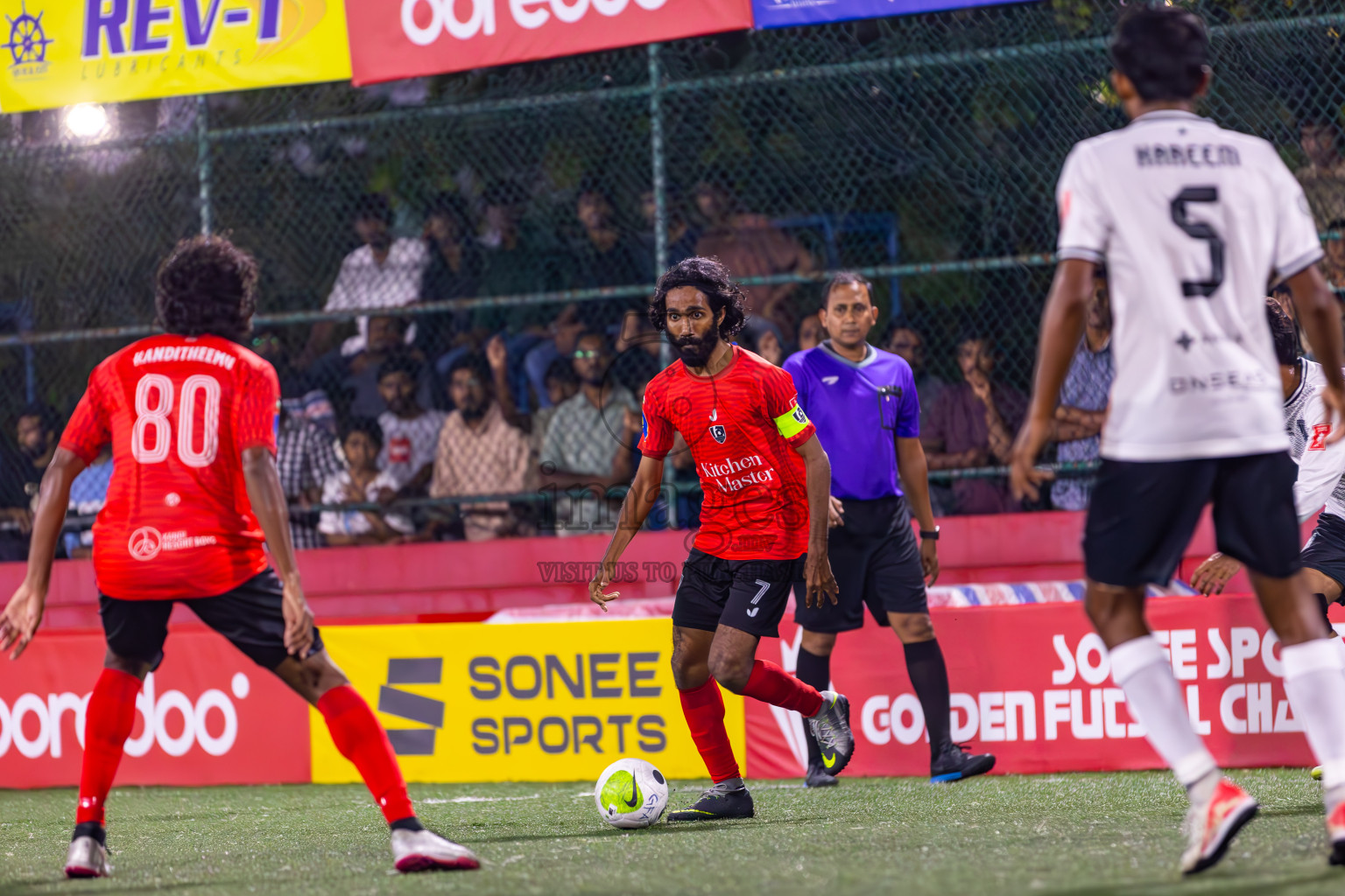 Sh Lhaimagu vs Sh Kanditheemu in Day 16 of Golden Futsal Challenge 2024 was held on Tuesday, 30th January 2024, in Hulhumale', Maldives
Photos: Ismail Thoriq / images.mv