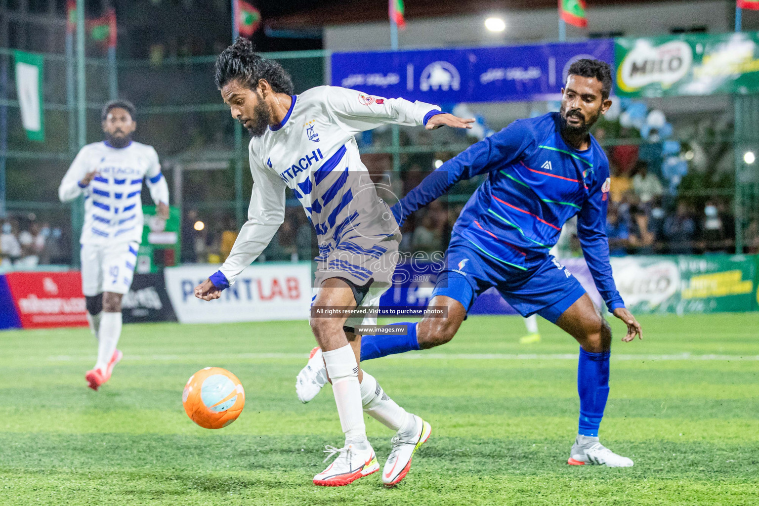 STO RC Vs Team Fenaka in the Quarter Finals of Club Maldives 2021 held in Hulhumale, Maldives on 13 December 2021. Photos: Shu Abdul Sattar / images.mv