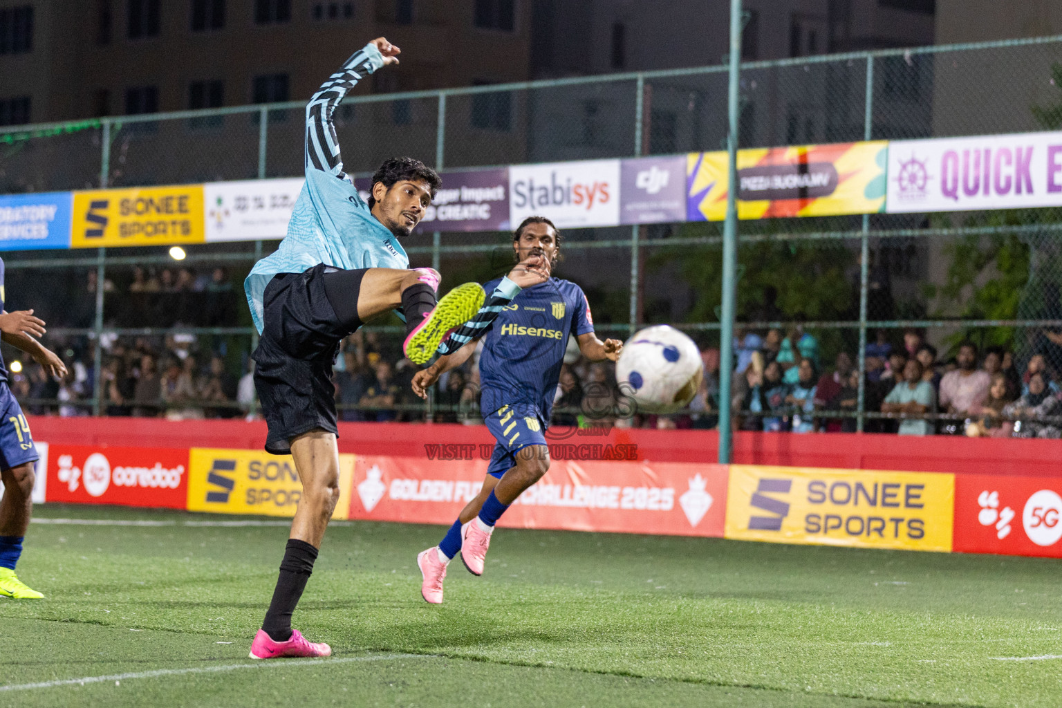 M Muli vs M Naalaafushi in Day 12 of Golden Futsal Challenge 2025 was held on Thursday, 16th January 2025, in Hulhumale', Maldives.
Photos: Hassan Simah / images.mv