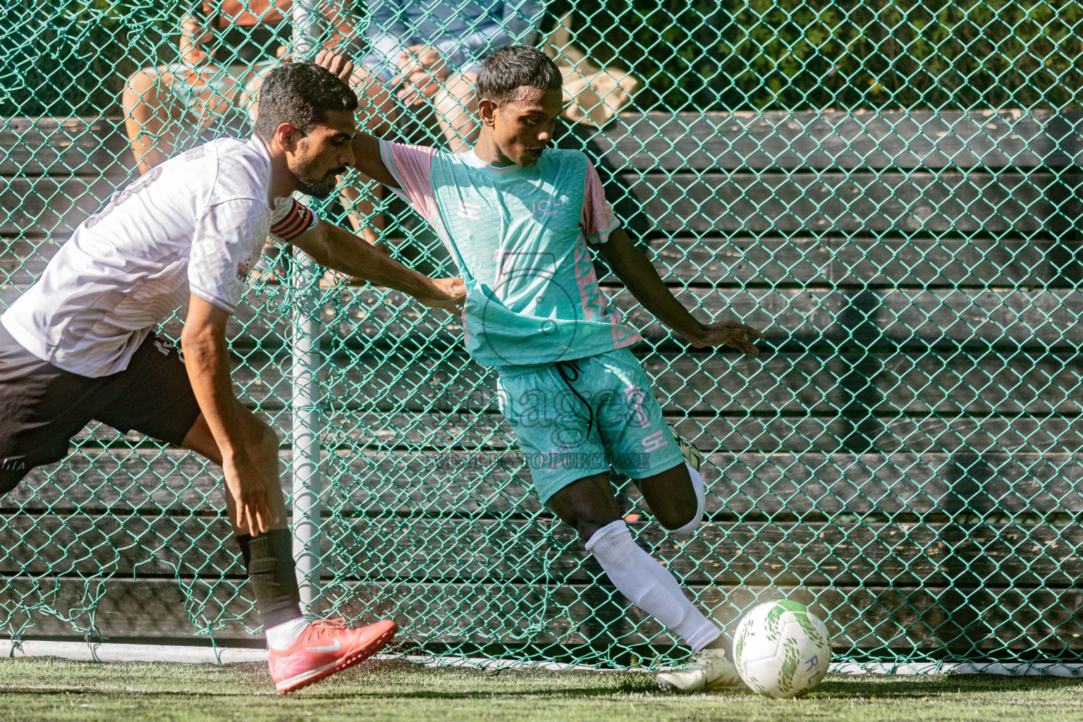 Resort League 2025 Raa Zone - Final Match
Joali vs kothaifaru in Resort League 2025 (Raa Zone) was held on Thursday, 21th august 2025 in JOALI Maldives Resort, Raa Atoll, Maldives. Photos: Areef Adam / images.mv