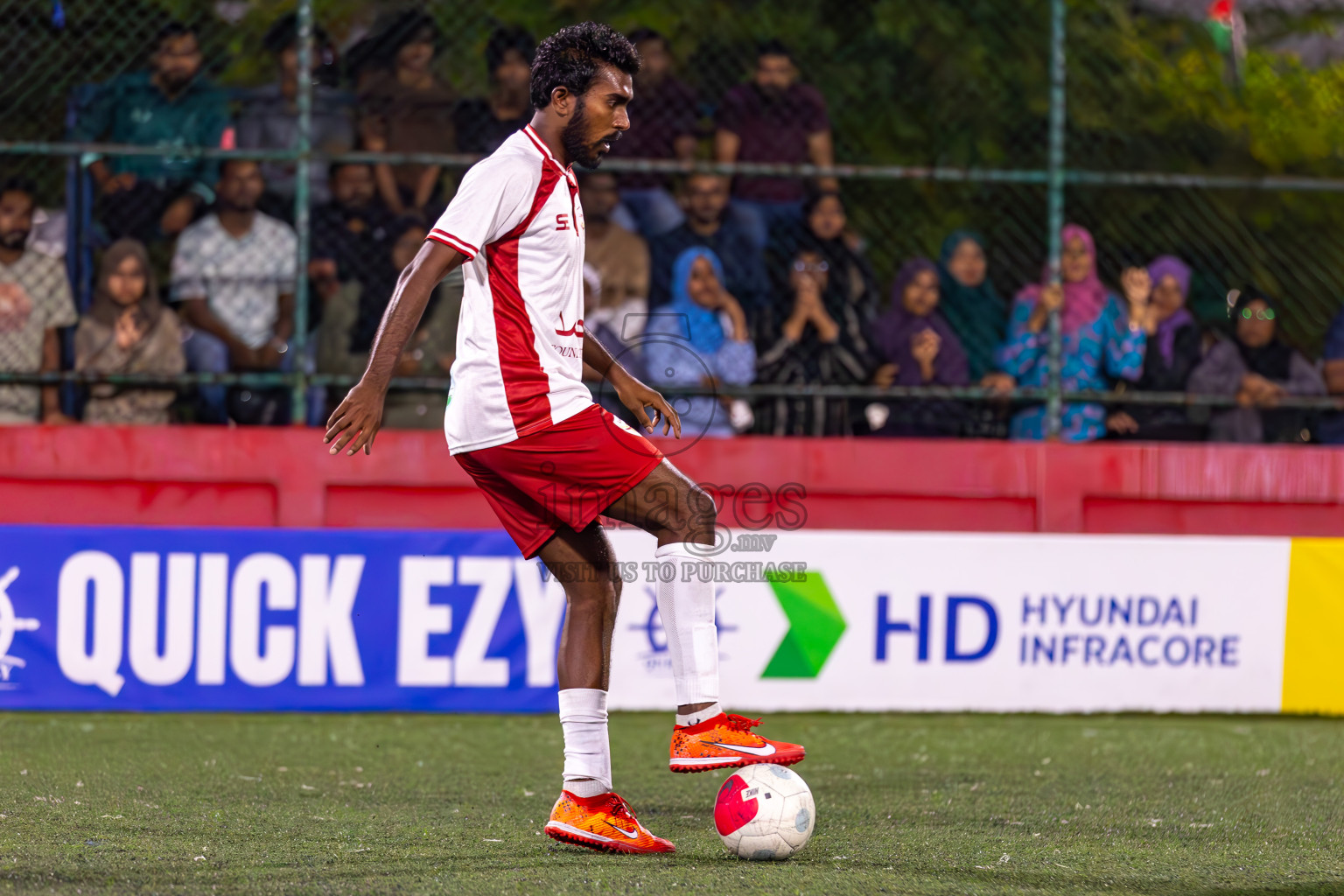 L Isdhoo vs L Hithadhoo in Day 16 of Golden Futsal Challenge 2024 was held on Tuesday, 30th January 2024, in Hulhumale', Maldives Photos: Ismail Thoriq / images.mv