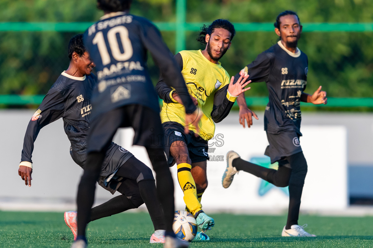 Kanmathi Juniors vs JT Sports from Manadhoo Council Cup 2024 in N Manadhoo Maldives on Wednesday, 21st February 2023. Photos: Nausham Waheed / images.mv