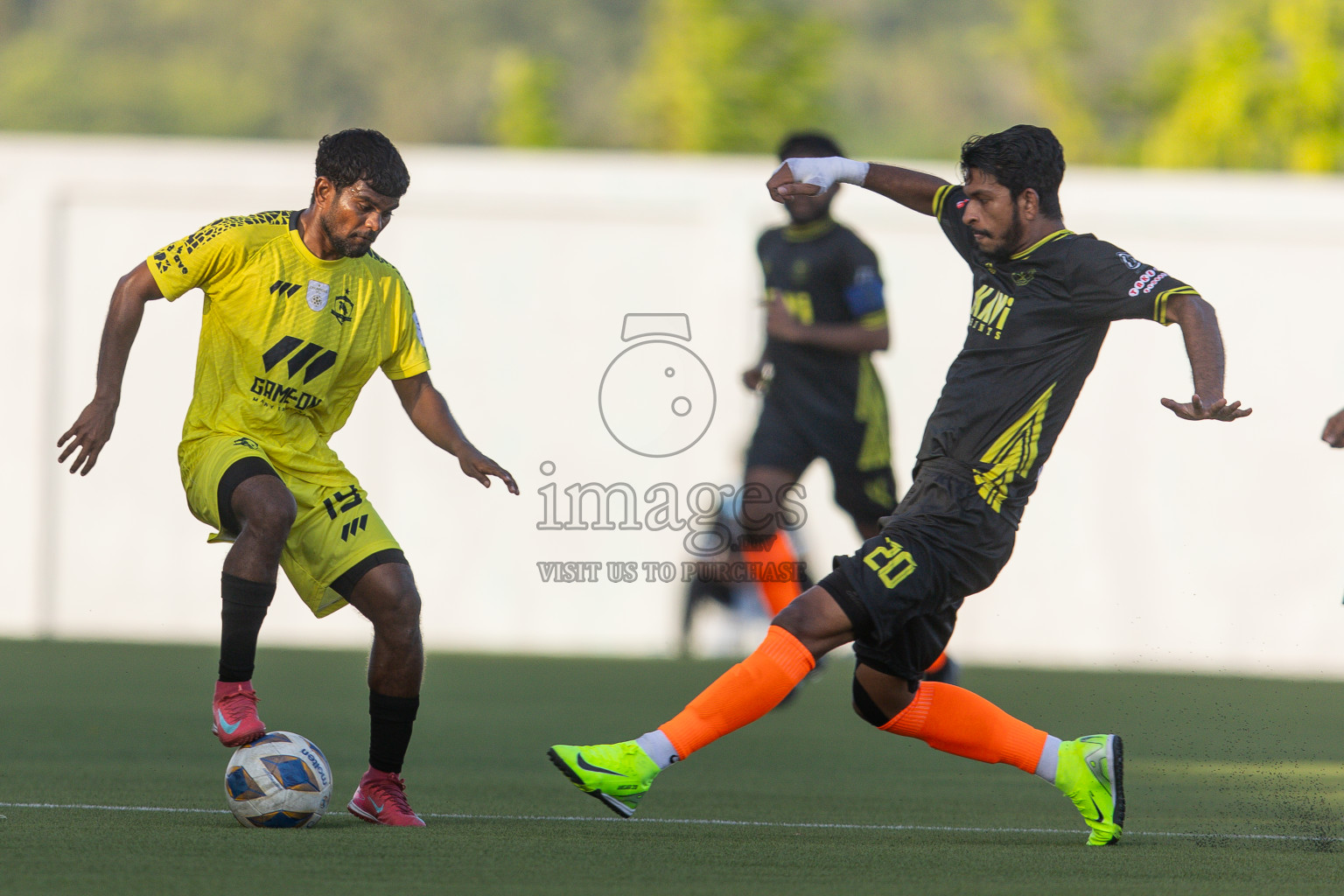 Velaa Sports Club vs Team Middle East in Day 3 of Eydhafushi Cup 2025 held in Eydhafushi Football Stadium at B. Eydhafushi, Maldives on Sunday, 7th September 2025. Photos: Arif Rasheed / images.mv