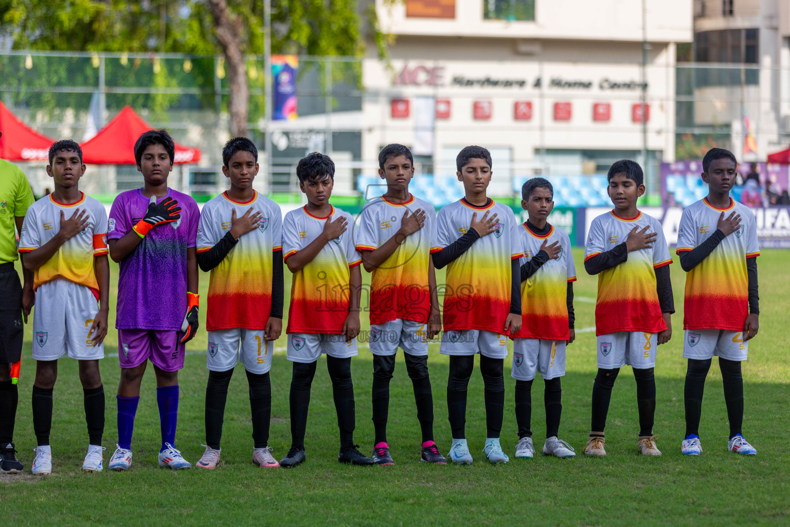 Club Eagles vs Super United Sports (U12) in Day 4 of Dhivehi Youth League 2024 held at Henveiru Stadium on Thursday, 28th November 2024. Photos: Shuu Abdul Sattar/ Images.mv