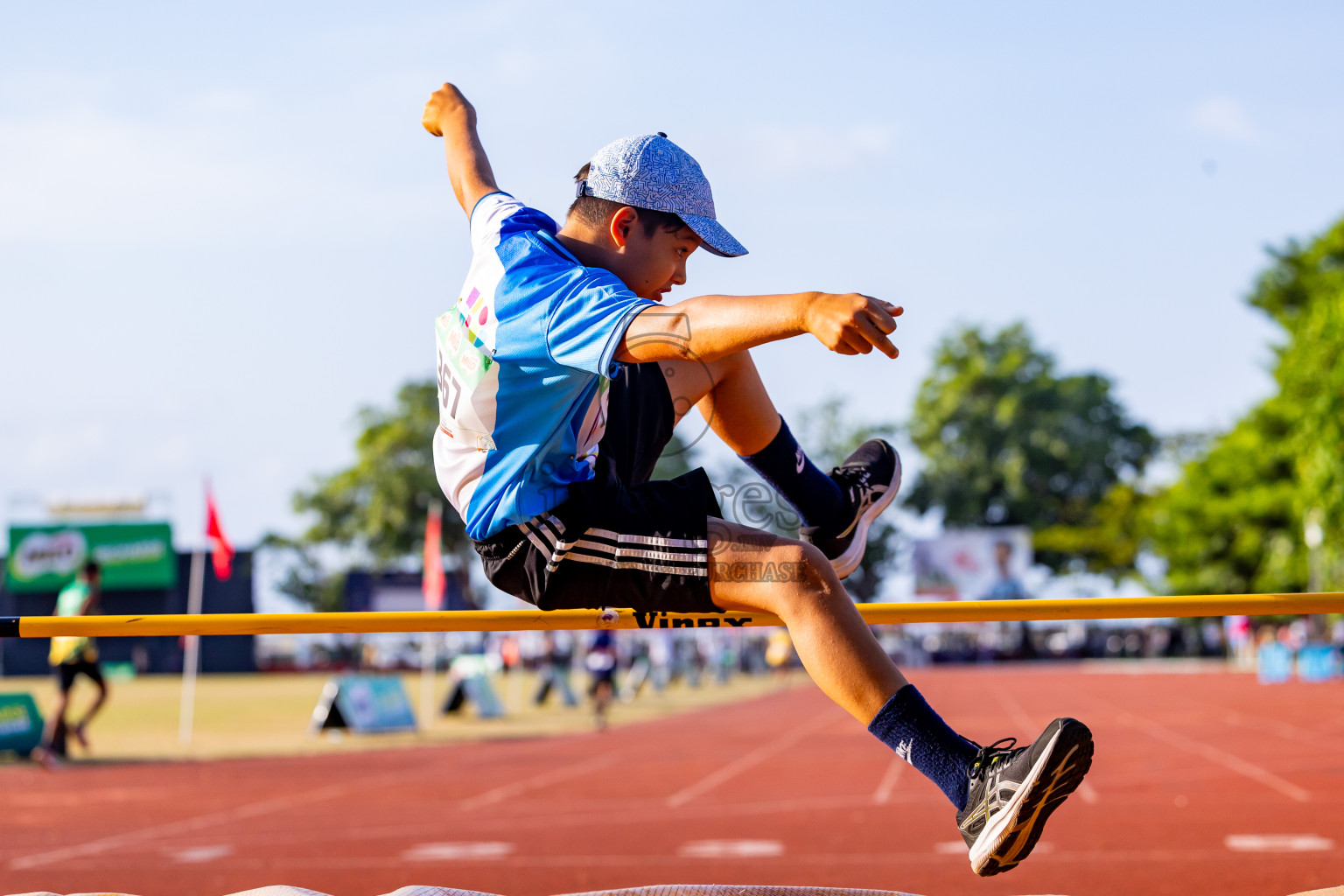 Day 3 of Inter-school Athletics Championship 2025 held in Ekuveni Synthetic Track, Male', Maldives on Wednesday, 08th October 2025. Photos by: Nausham Waheed / Images.mv