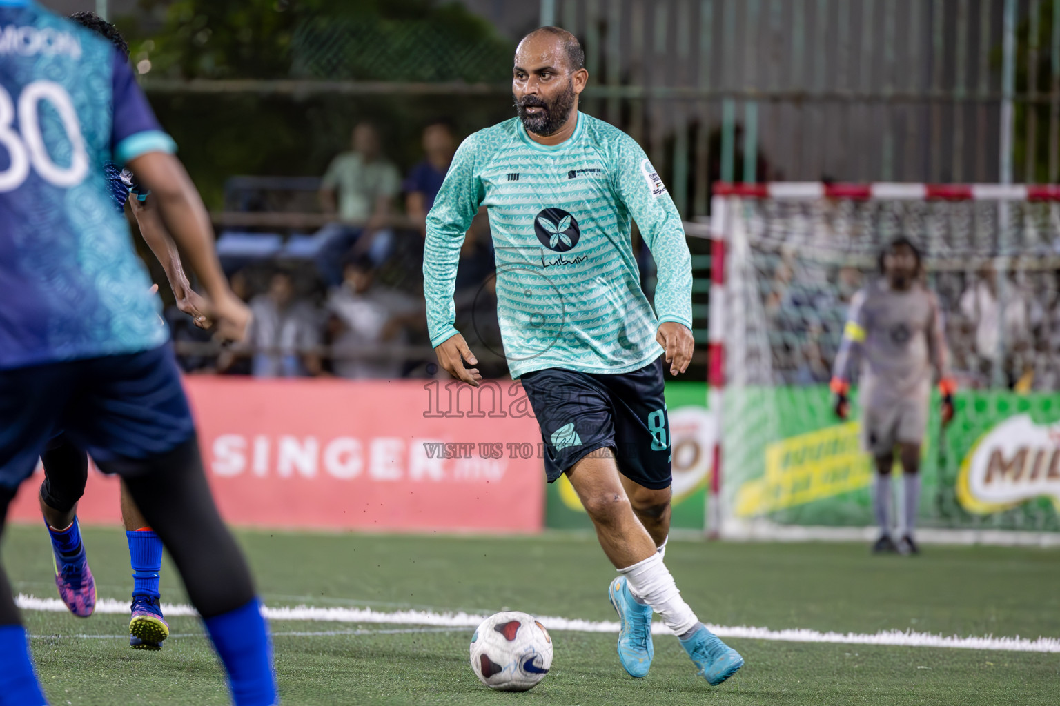 Dharumavantha vs Thauleemee Gulhun in Club Maldives Classic 2024 held in Rehendi Futsal Ground, Hulhumale', Maldives on Saturday, 14th September 2024. Photos: Ismail Thoriq / images.mv