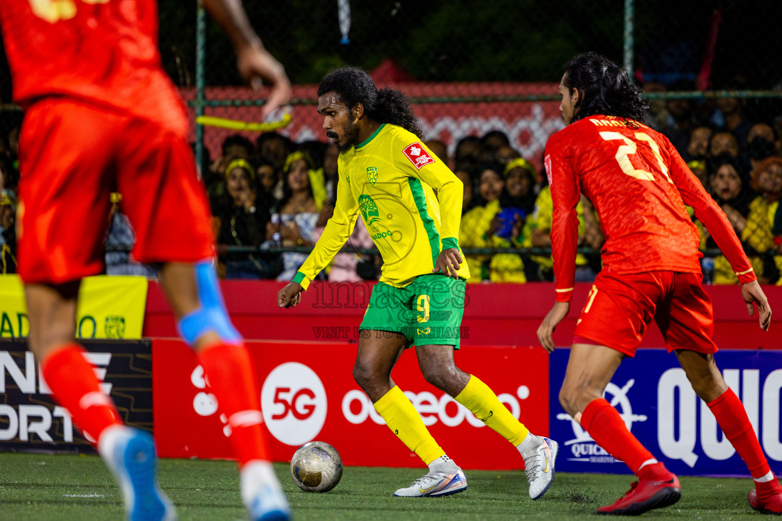 Gdh Vaadhoo vs GA Dhevvadhoo in zone round on Day 32 of Golden Futsal Challenge 2025 was held on Wednesday , 5th February 2025, in Hulhumale', Maldives. Photos: Nausham Waheed / images.mv
