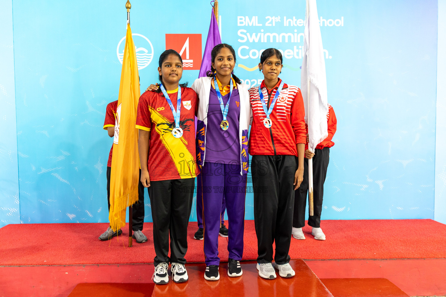 Closing Ceremony of BML 21st Interschool Swimming Competition 2025 .was held in Hulhumale' Swimming Pool, Hulhumale', Maldives on Saturday, 18th October 2025. 
Photos: Hassan Simah / images.mv