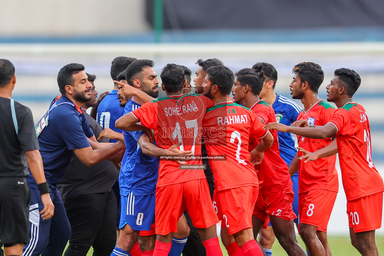 Kuwait vs Bangladesh in the Semi-final of SAFF Championship 2023 held in Sree Kanteerava Stadium, Bengaluru, India, on Saturday, 1st July 2023. Photos: Nausham Waheed, Hassan Simah / images.mv