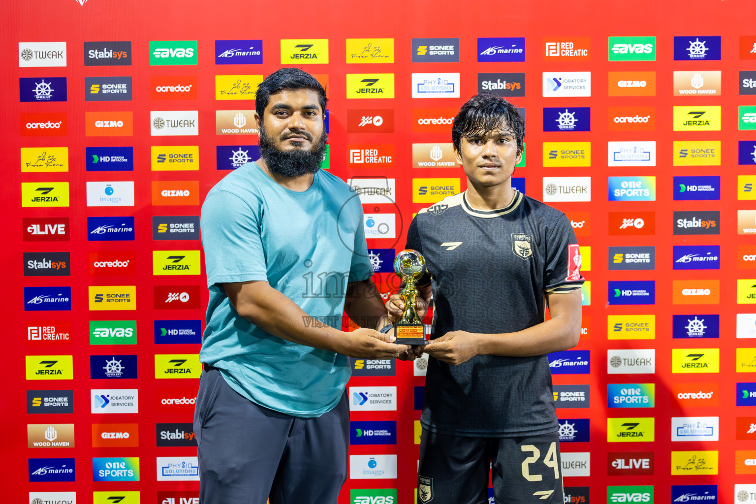 HA Dhidhdhoo vs HDh Neykurendhoo in Zone Round on Day 31 of Golden Futsal Challenge 2025 was held on Tuesday, 4th February 2025, in Hulhumale', Maldives.
Photos: Ismail Thoriq / images.mv