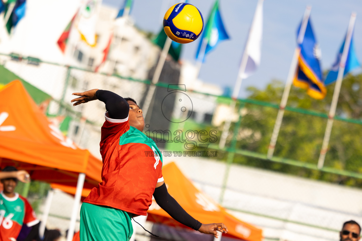 Day 10 of Interschool Volleyball Tournament 2024 was held in Ekuveni Volleyball Court at Male', Maldives on Sunday, 1st December 2024.
Photos: Ismail Thoriq / images.mv