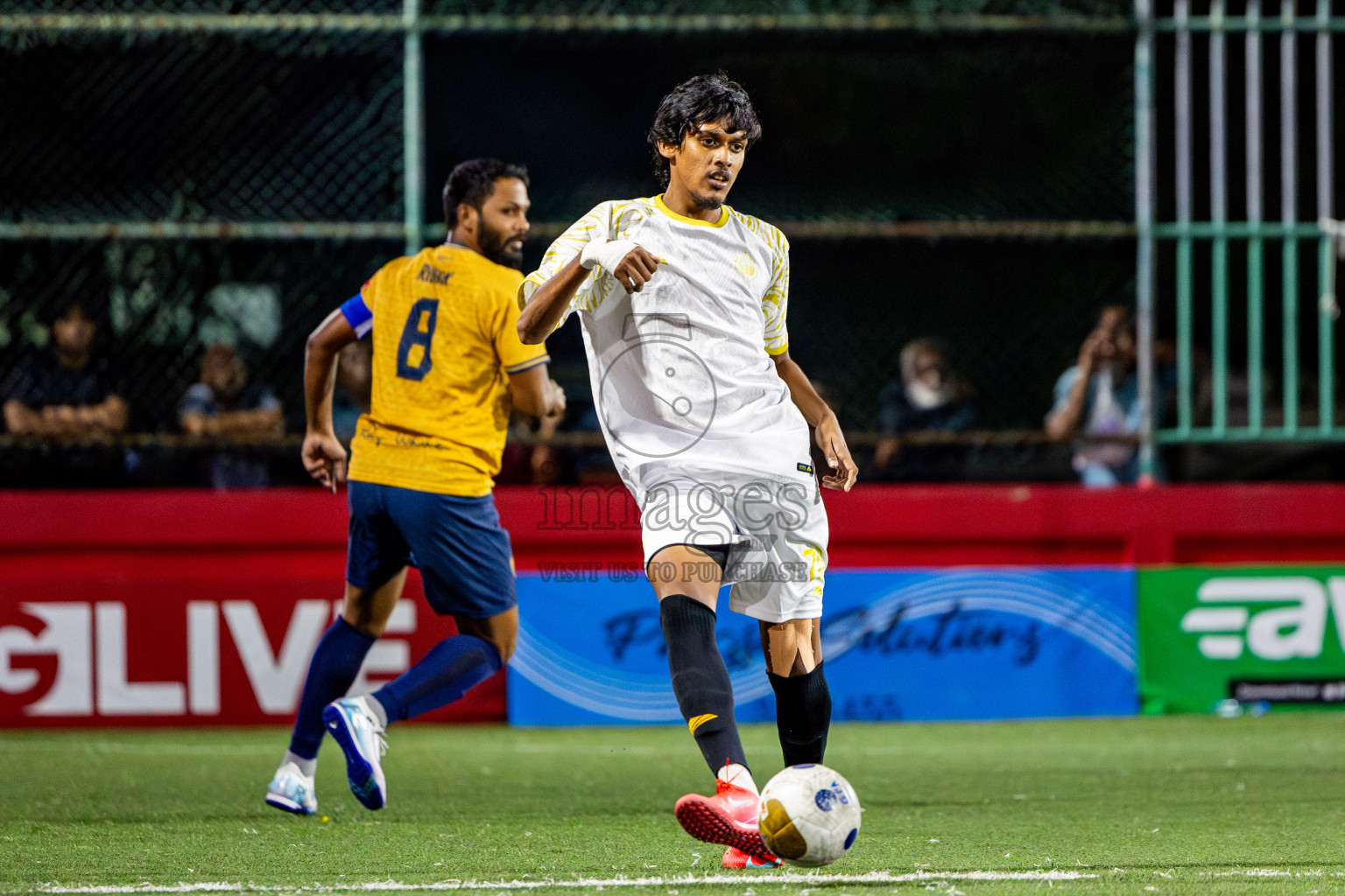 Mahchangoalhi vs Maafannu in zone round on Day 31 of Golden Futsal Challenge 2025 was held on Tuesday , 4th February 2025, in Hulhumale', Maldives. Photos: Nausham Waheed / images.mv
