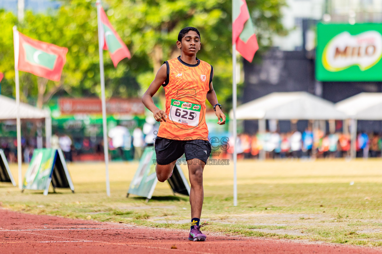 Day 3 of Inter-school Athletics Championship 2025 held in Ekuveni Synthetic Track, Male', Maldives on Wednesday, 08th October 2025. Photos by: Areef Adam  / Images.mv