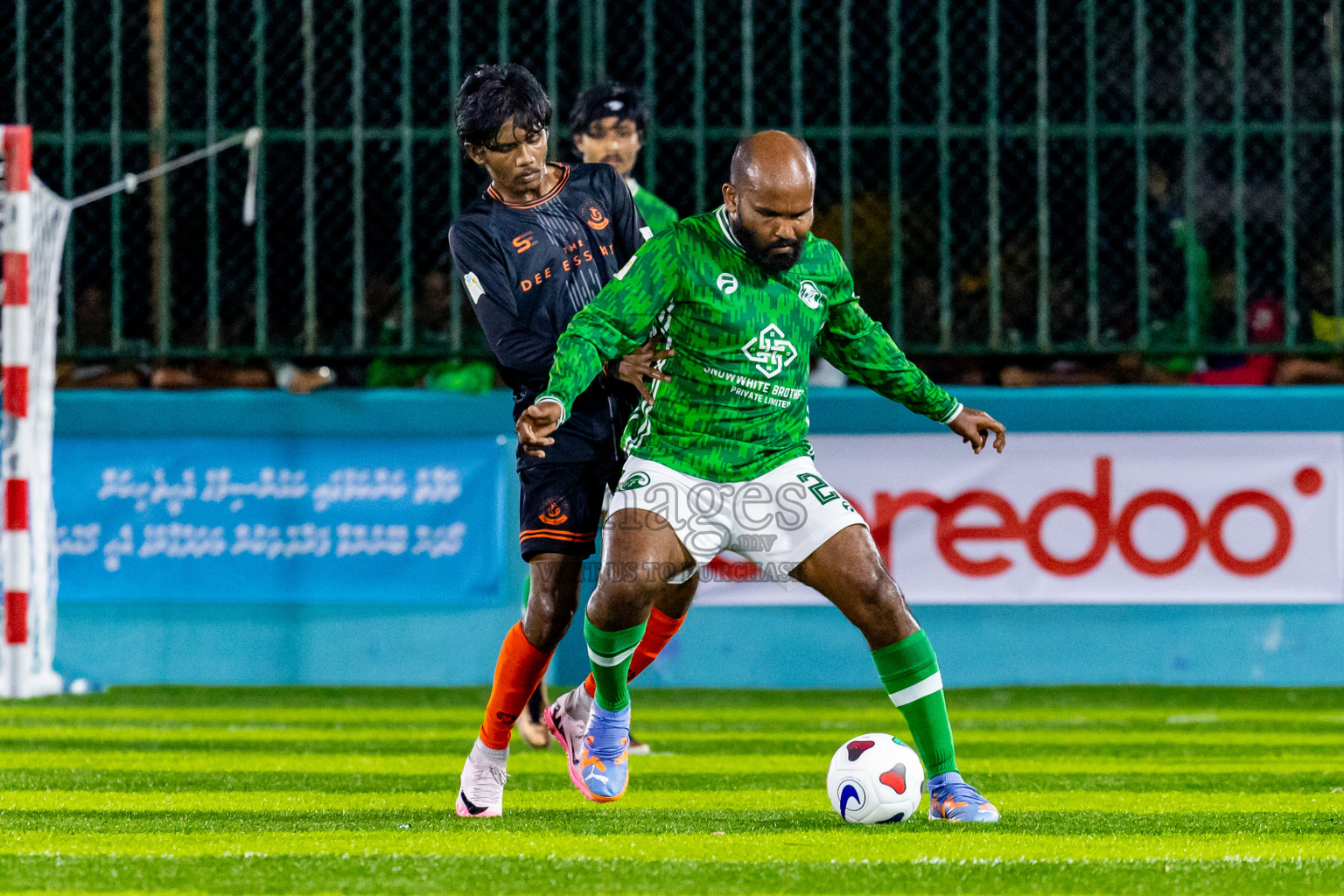 Dee Ess Kay vs FC Baaz in Day 1 of Laamehi Dhiggaru Ekuveri Futsal Challenge 2024 was held on Friday, 26th July 2024, at Dhiggaru Futsal Ground, Dhiggaru, Maldives Photos: Nausham Waheed / images.mv