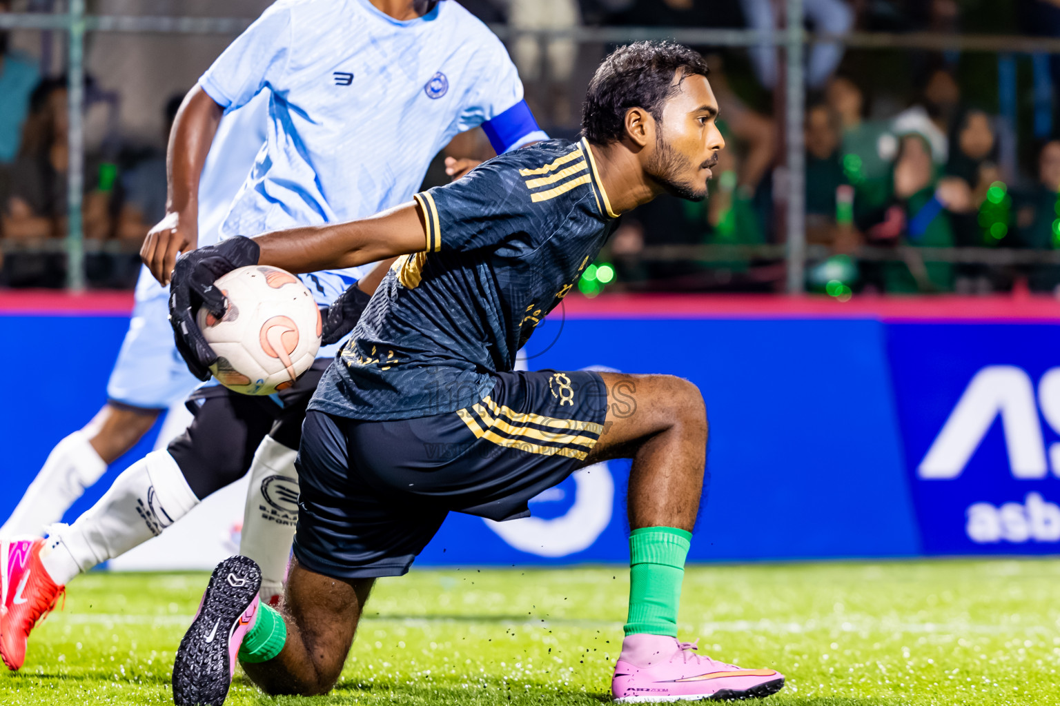 Team Badhahi vs Male City Council in Quater Finals of Club Maldives Cup Classic 2025 was held in Rehendi Futsal Ground, Hulhumale', Maldives on Saturday, 27th September 2025. Photos: Nausham Waheed / images.mv