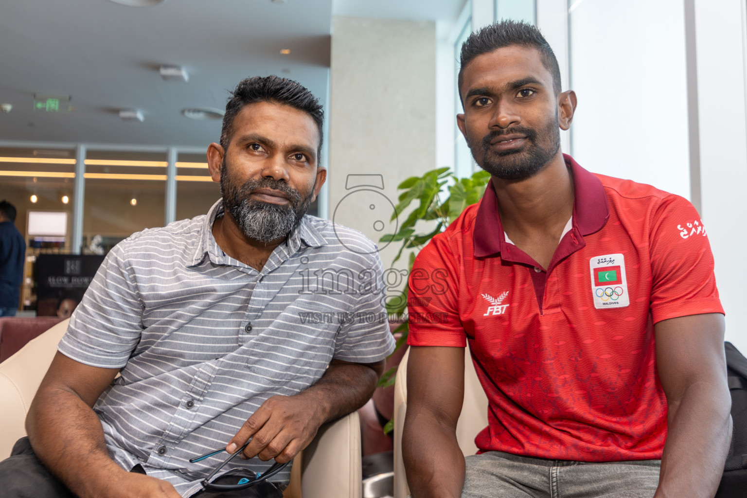 Arrival of Junior athletics team after 4th South Asian Junior Athletics Championship. Both Junior Men and Women's team won Bronze from 4x100m Relay event. 
Photos: Ismail Thoriq / images.mv