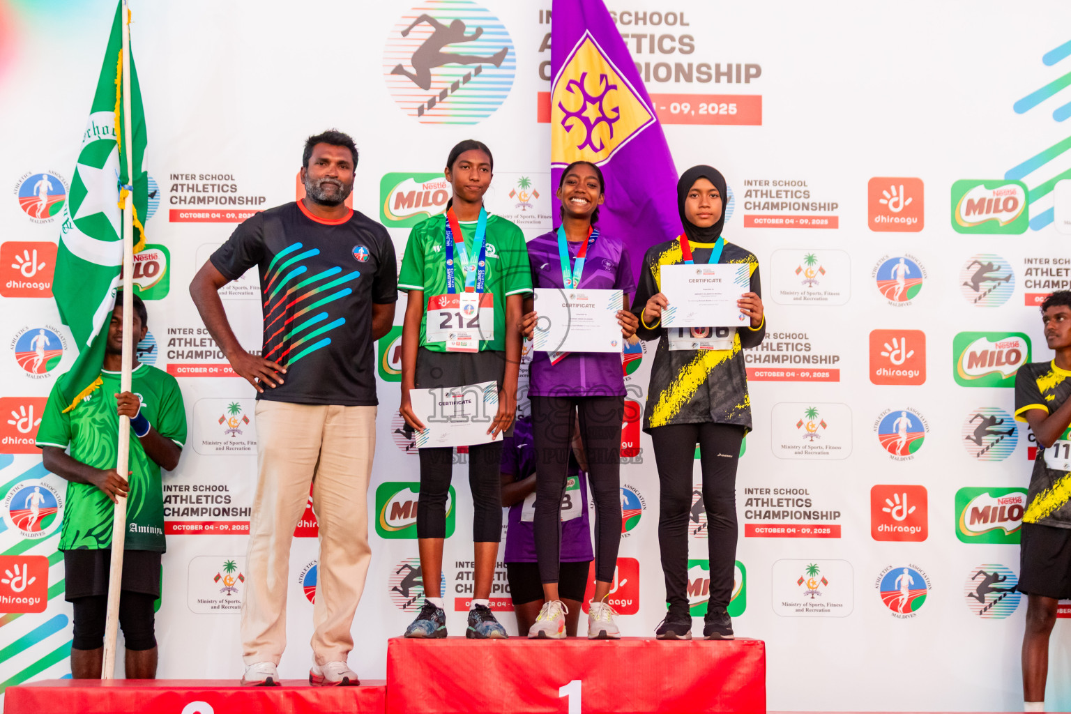 Day 2 of Inter-school Athletics Championship 2025 held in Ekuveni Synthetic Track, Male', Maldives on Tuesday, 07th October 2025. Photos by: Riza / Images.mv