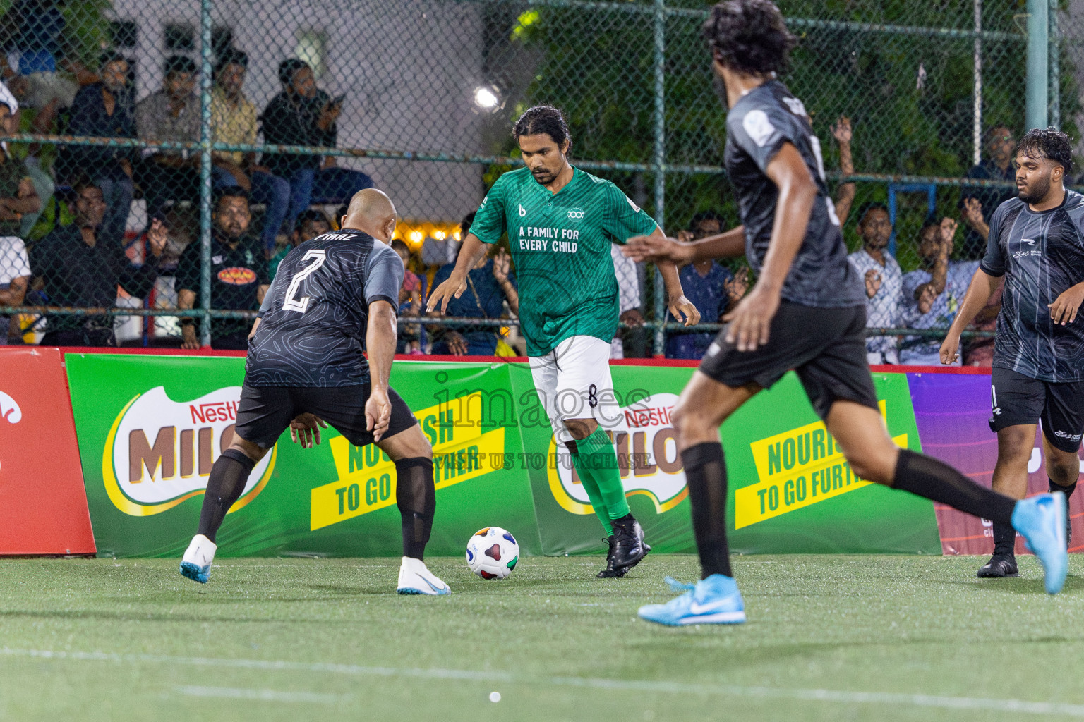 KHAARIJEE VS TEAM BADHAHI in Club Maldives Classic 2024 held in Rehendi Futsal Ground, Hulhumale', Maldives on Tuesday, 3rd September 2024. 
Photos: Nausham Waheed / images.mv