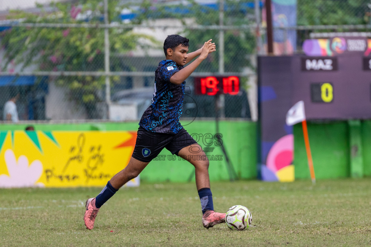 Maziya SRC vs Super United Sports (U14)  in day 6 of Dhivehi Youth League 2024 held at Henveiru Stadium on Saturday 30th November 2024. Photos: Ismail Thoriq / Images.mv