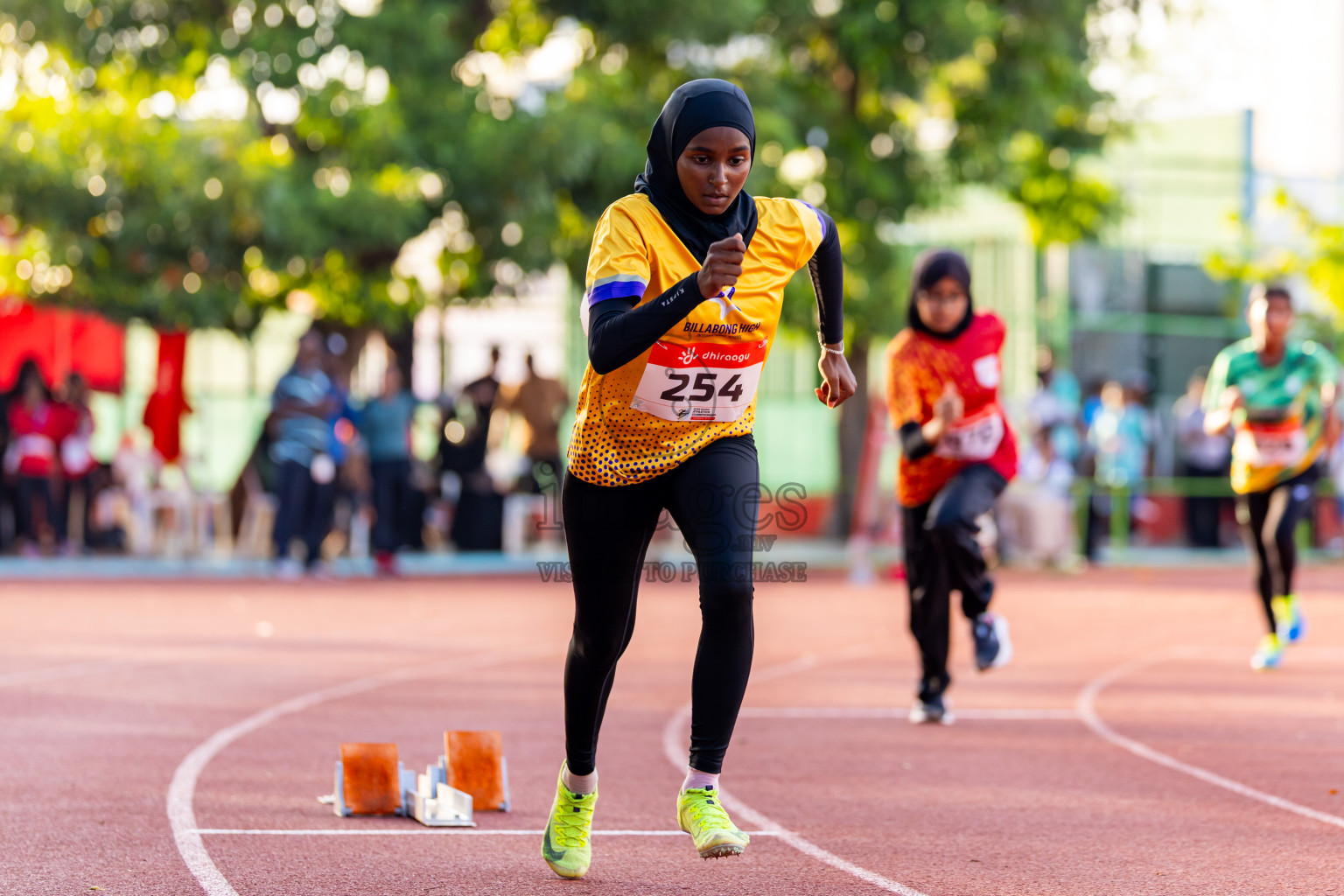 Day 1 of Inter-school Athletics Championship 2025 held in Ekuveni Synthetic Track, Male', Maldives on Monday, 06th October 2025. Photos by: Nausham Waheed / Images.mv
