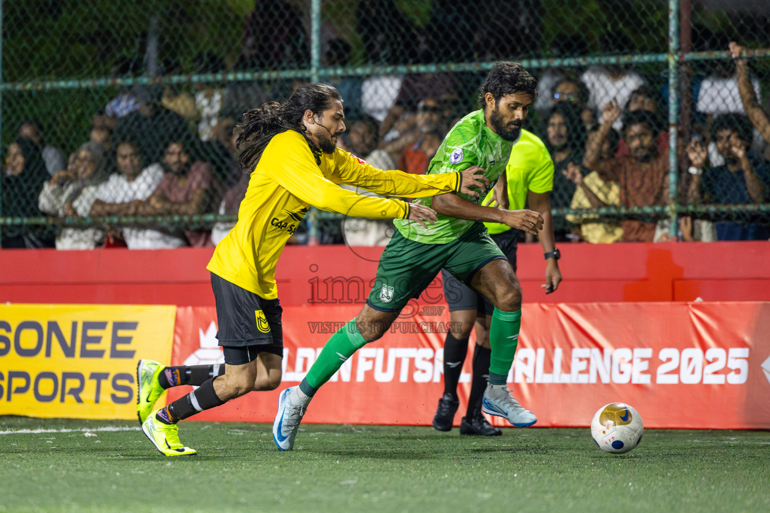 F. Biledhoo VS F. Magoodhoo in Day 7 of Golden Futsal Challenge 2025 was held on Saturday, 11th January 2025, in Hulhumale', Maldives Photos: Hassan Simah / images.mv