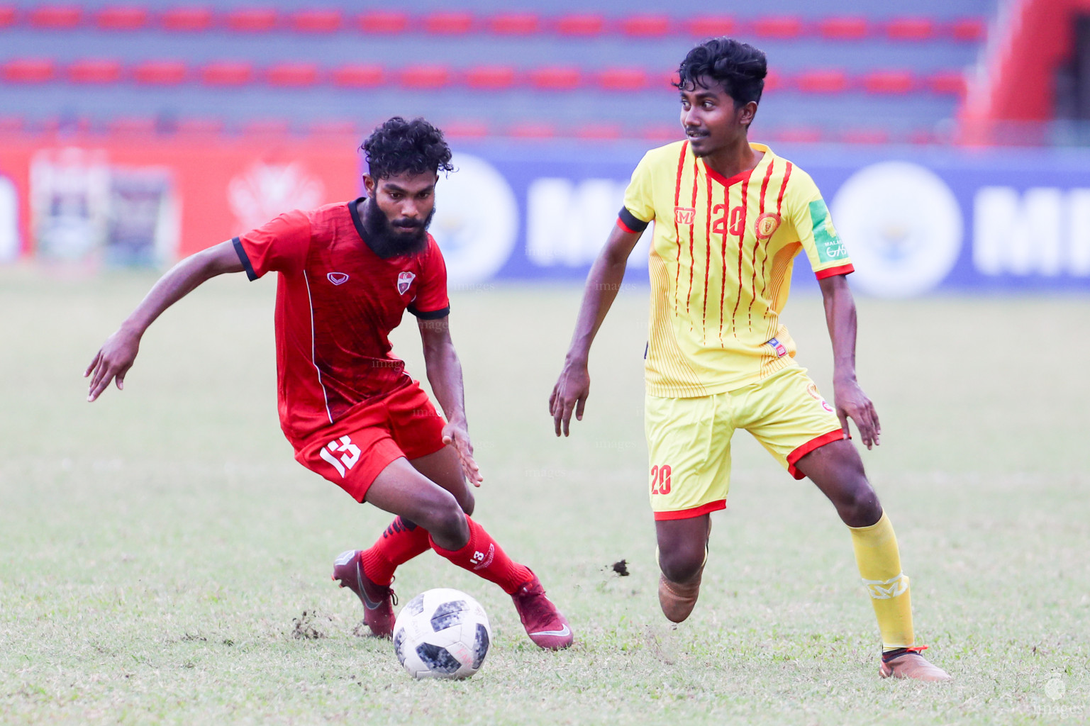 TC Sports Club vs Victory Sports Club in Dhiraagu Dhivehi Premier League 2018 in Male, Maldives, Monday  October 22, 2018. (Images.mv Photo/Suadh Abdul Sattar)