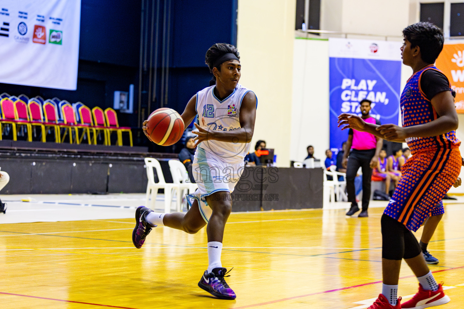 Finland International School vs Brightway International School in day 10 of Junior Championship 2024 was held in Social Center, Male', Maldives on Thursday, 21st November 2024. Photos: Nausham Waheed / images.mv